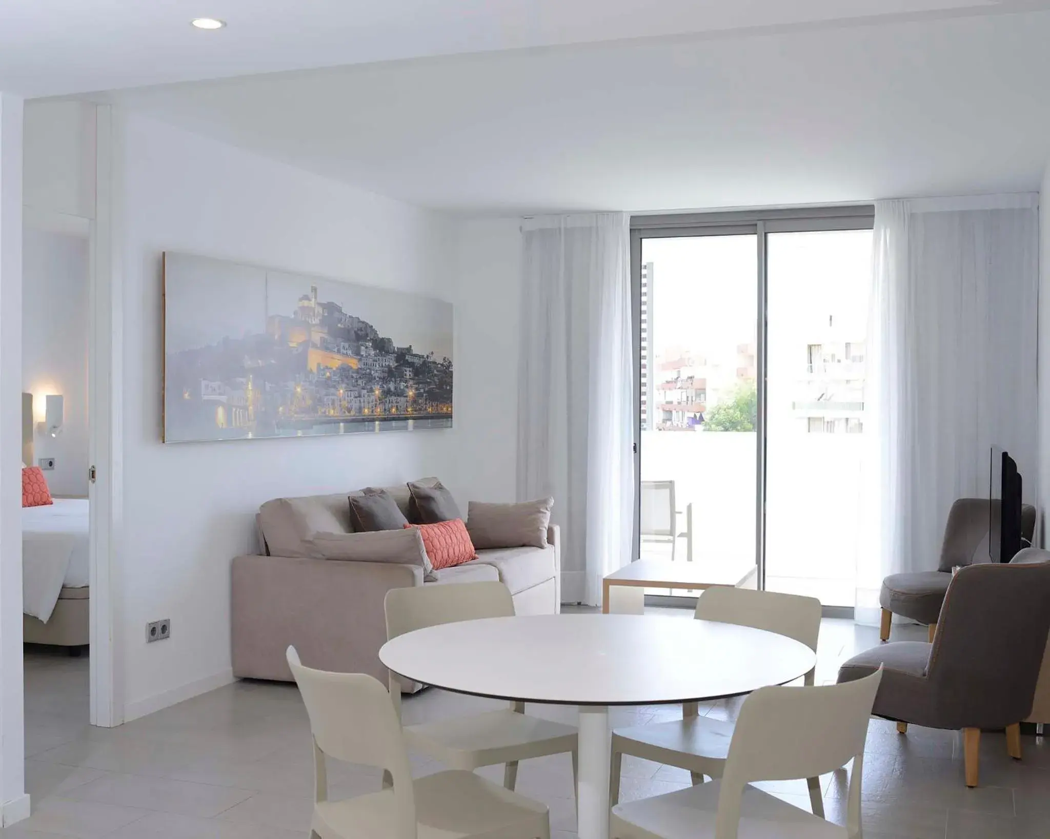 Standard Two-Bedroom Apartment in Apartaments B-Llobet Sun & Confort Standard Two-Bedroom Apartment in Apartaments B-Llobet Sun & Confort