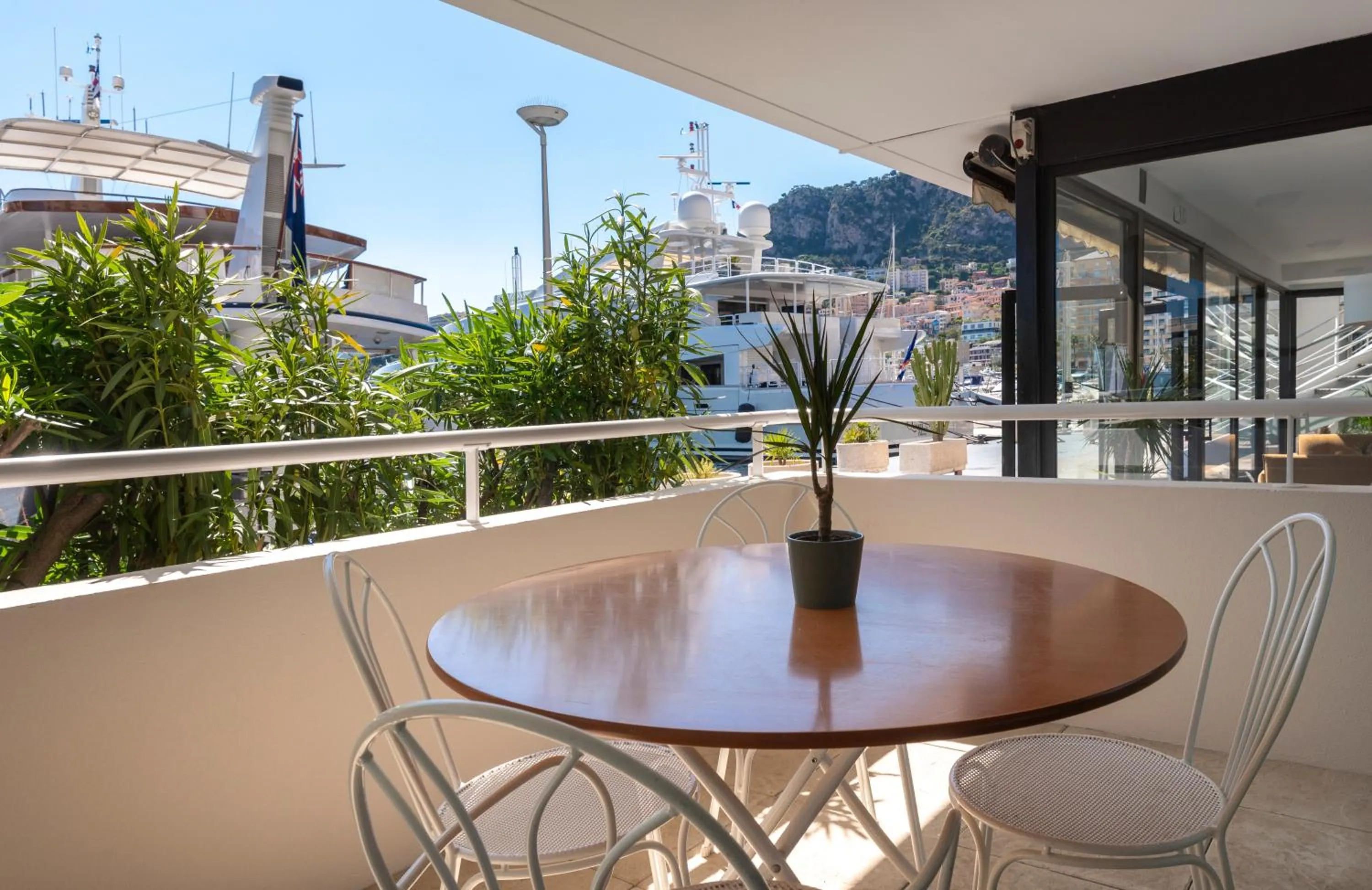 Patio in Résidence Cap Winston