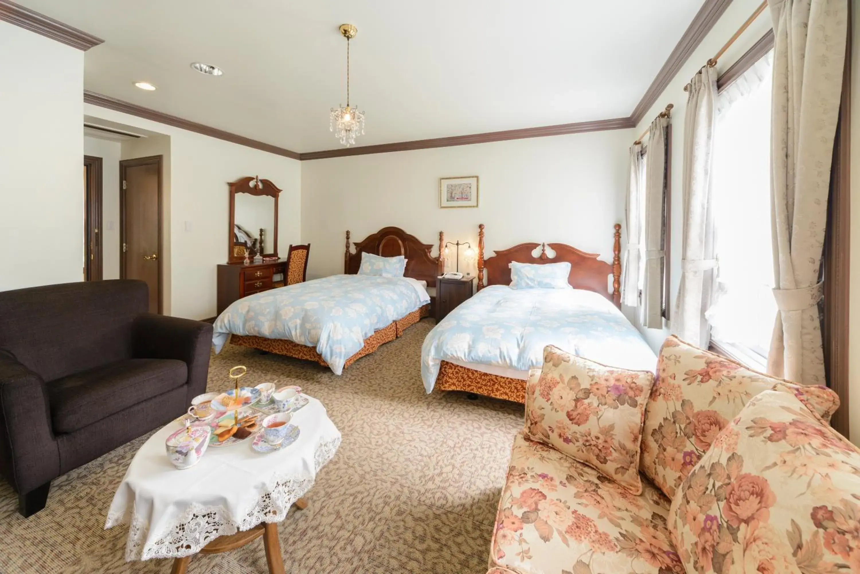 Photo of the whole room, Bed in Yufuin Hotel Mori-no-Terrace Photo of the whole room, Bed in Yufuin Hotel Mori-no-Terrace