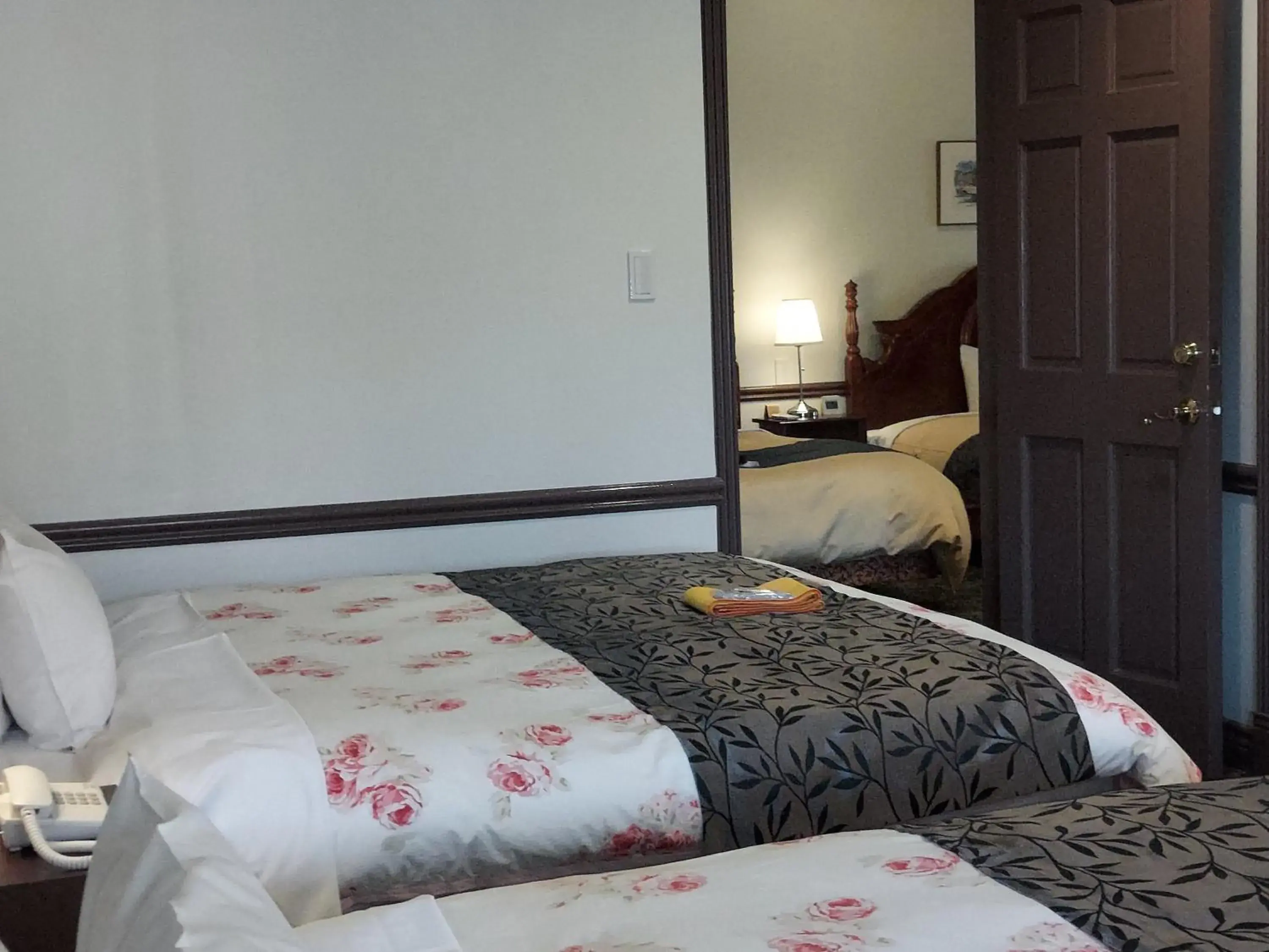 Photo of the whole room, Bed in Yufuin Hotel Mori-no-Terrace Photo of the whole room, Bed in Yufuin Hotel Mori-no-Terrace