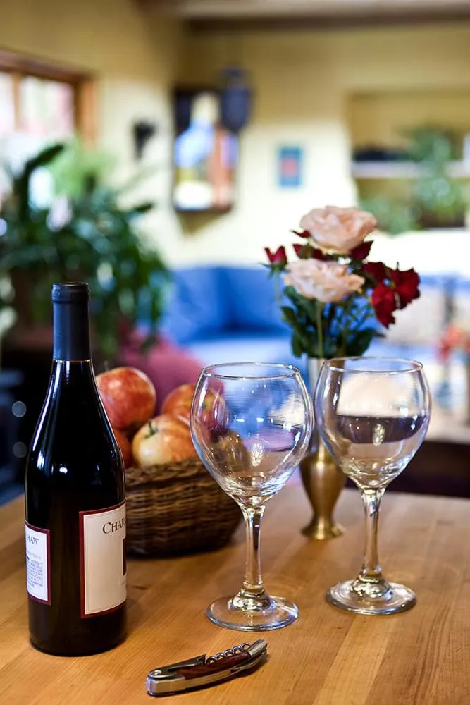 Drinks in Casa Gallina - An Artisan Inn