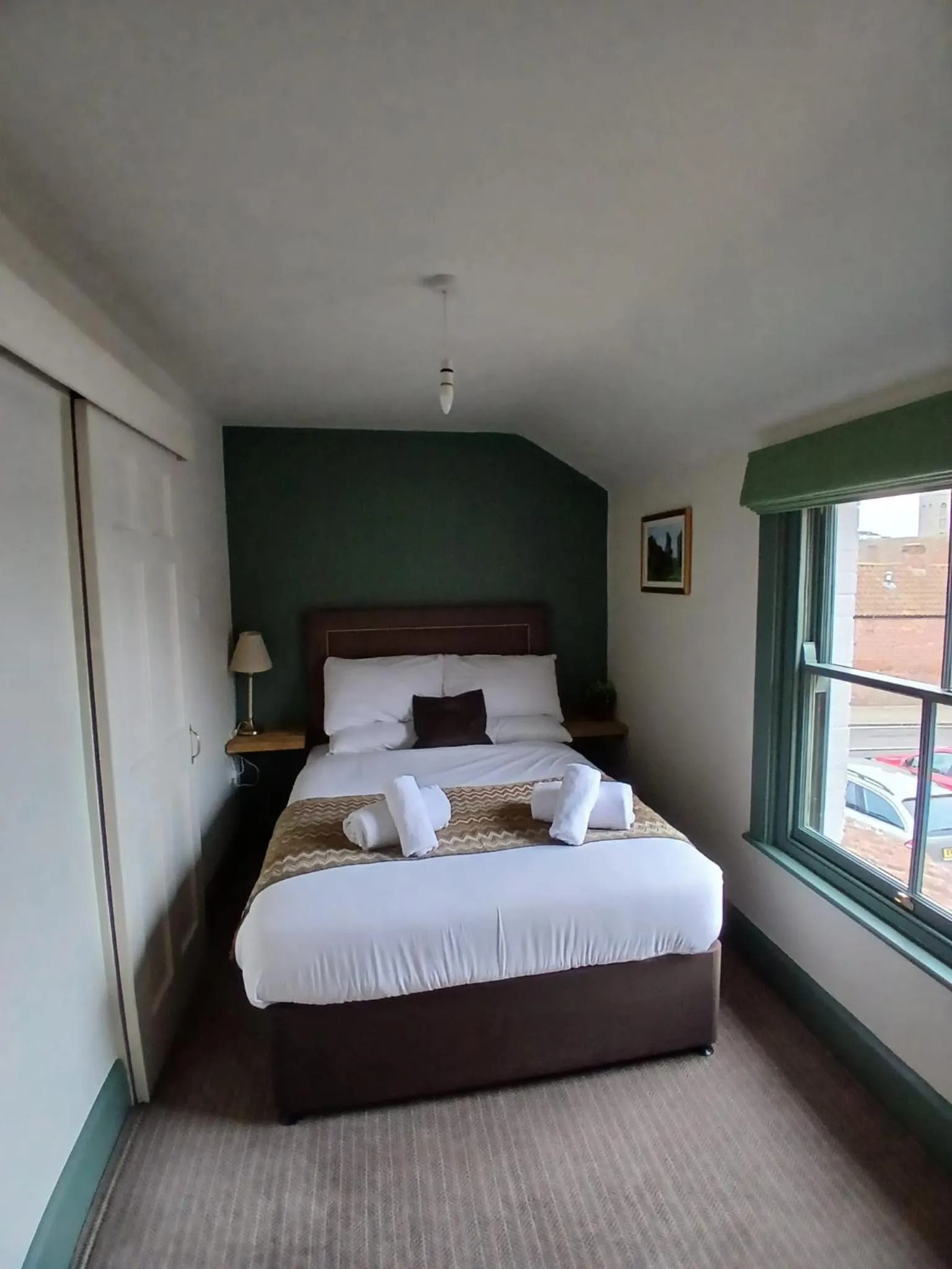 Small Double Room - single occupancy in Who'd a Thought It
