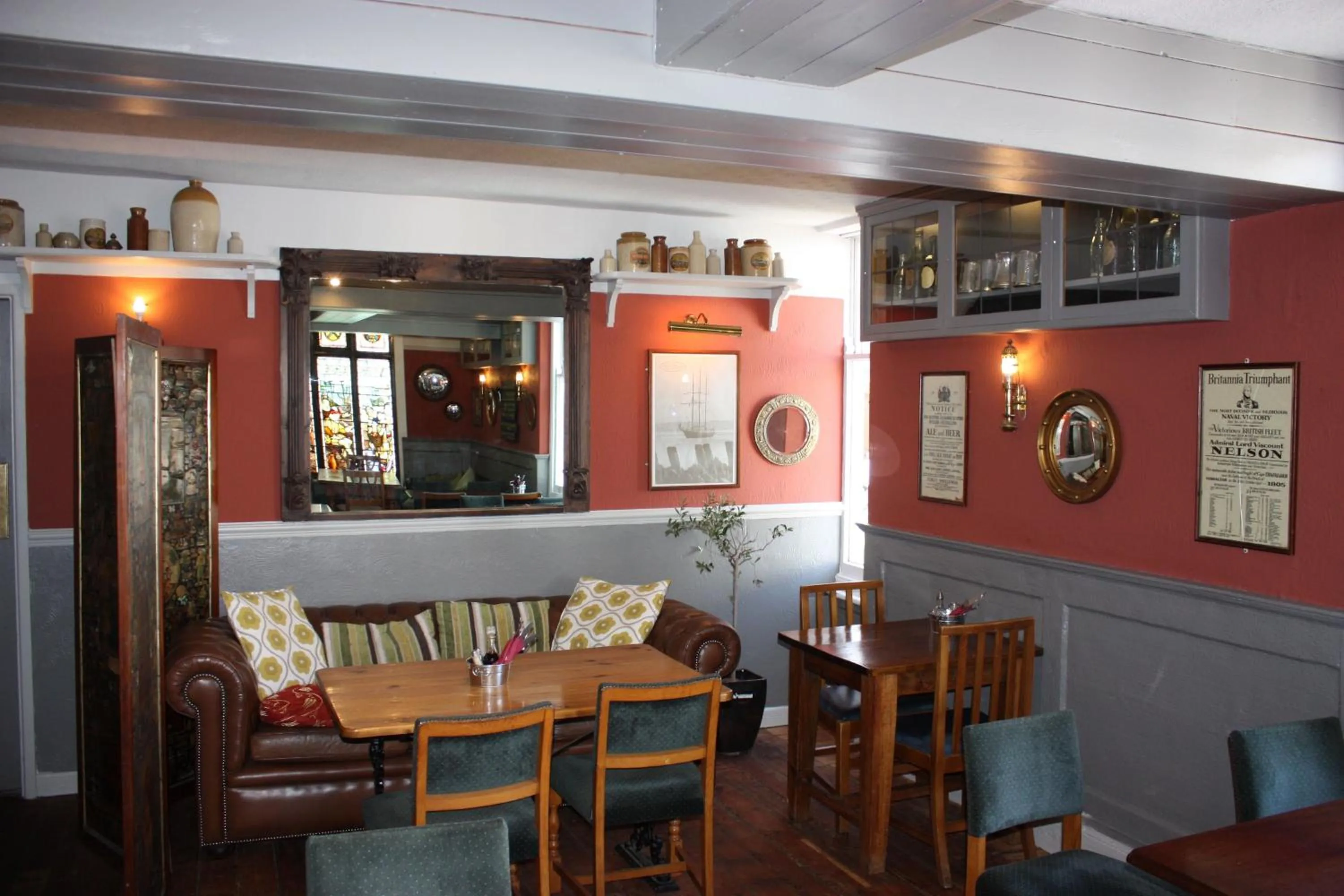 Lounge or bar in The Ship Inn Fowey