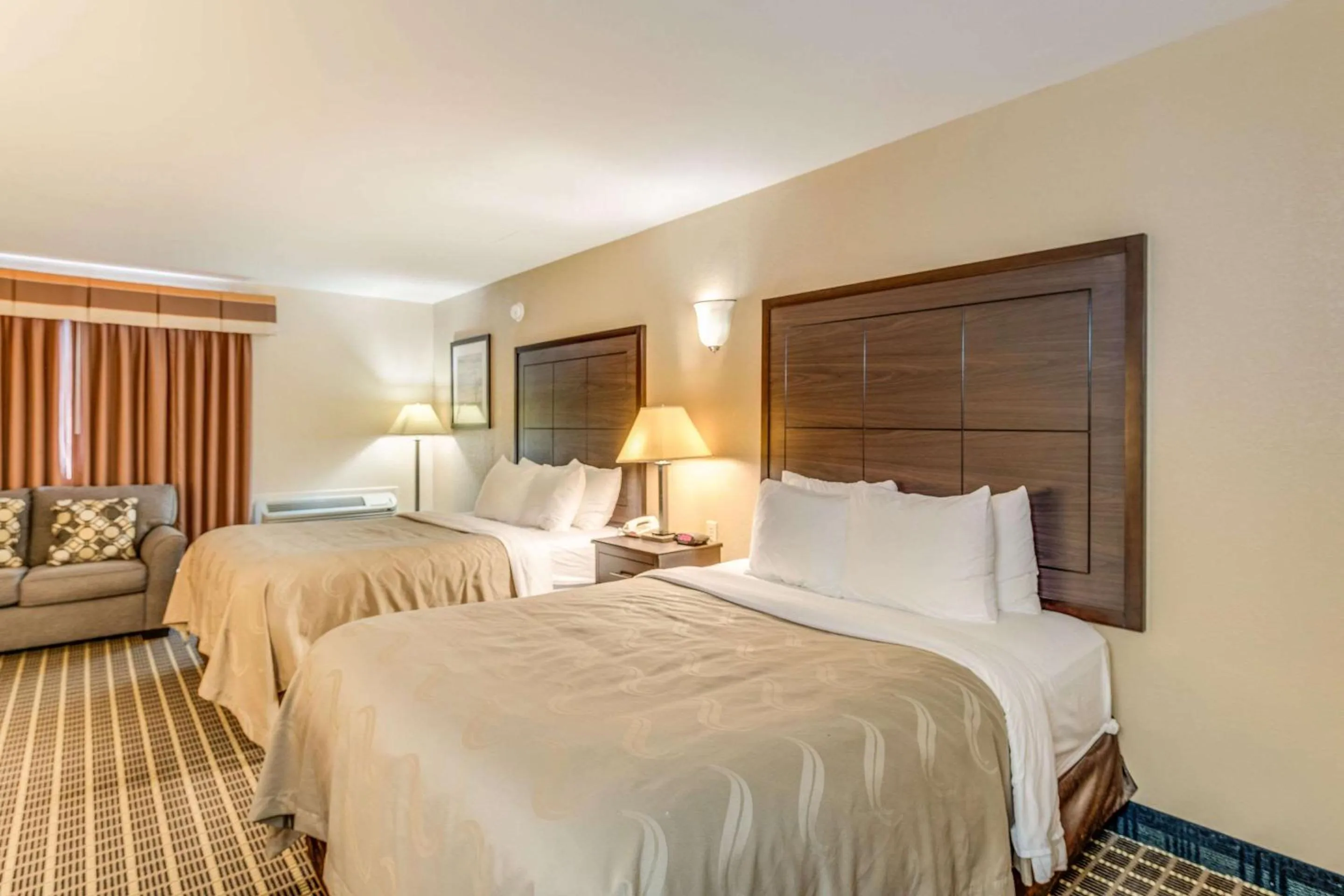 Bedroom, Bed in Quality Inn Ozona I-10