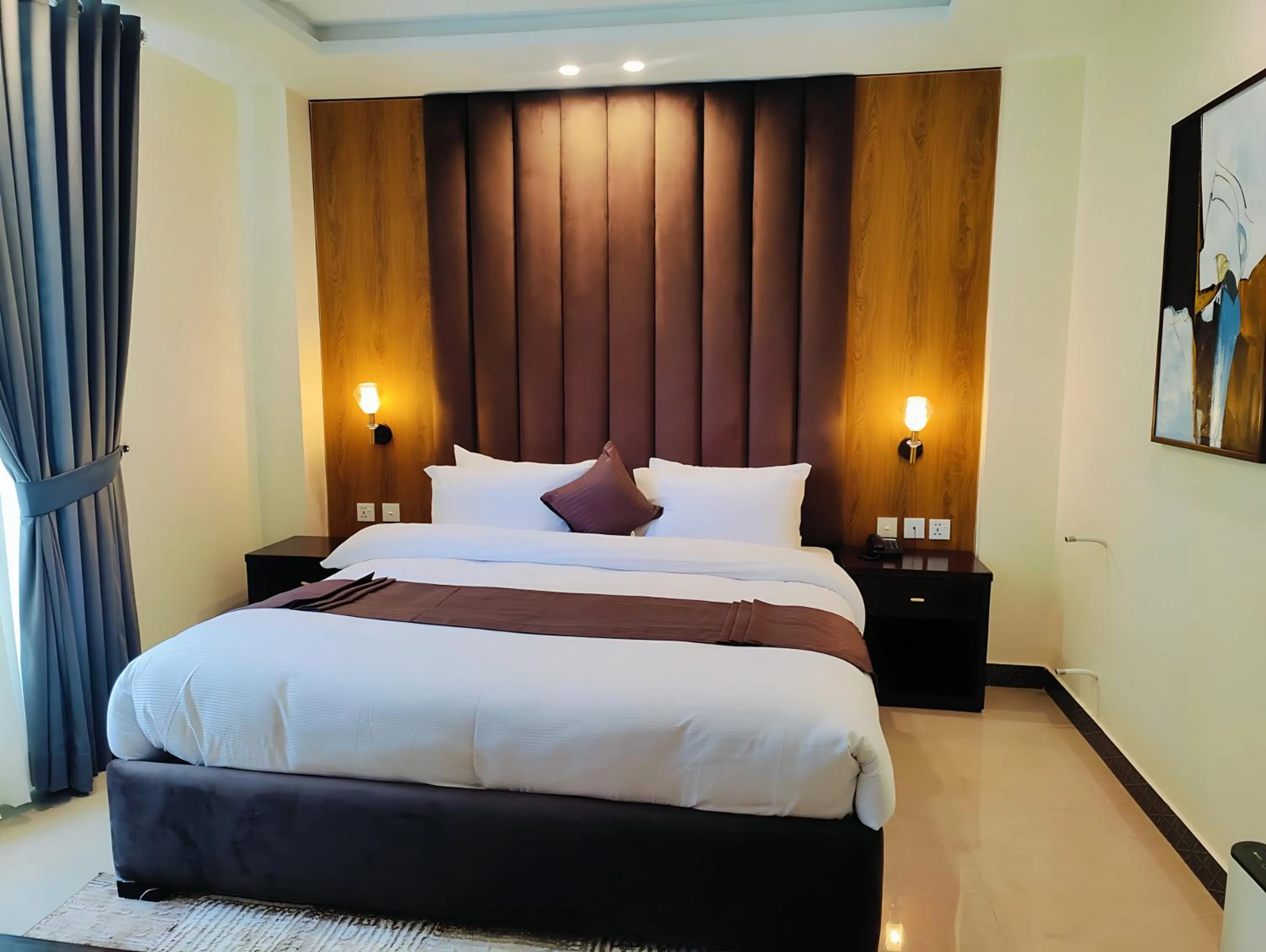 Bedroom in Pinemont Hotel, Murree