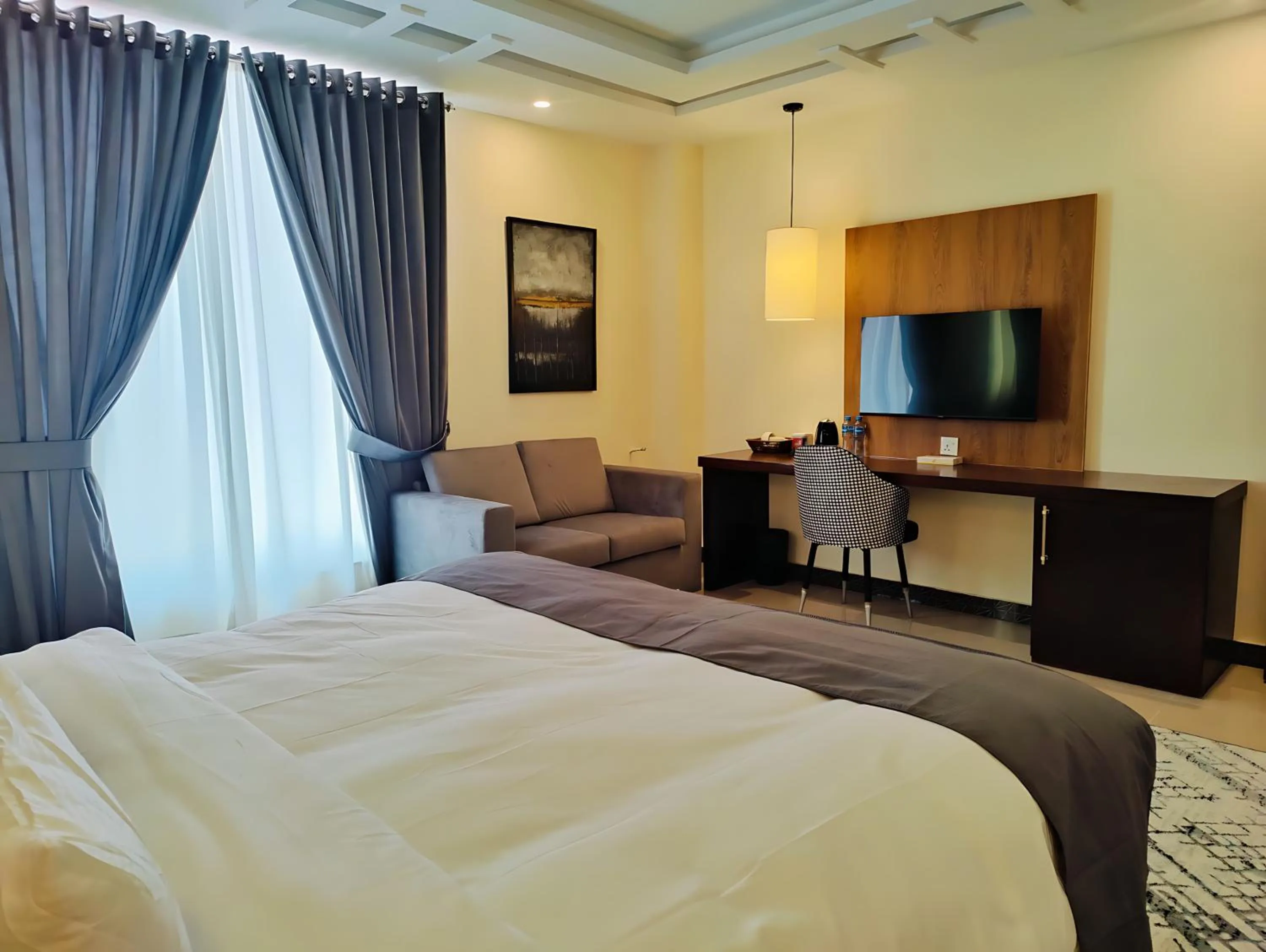 Bedroom in Pinemont Hotel, Murree