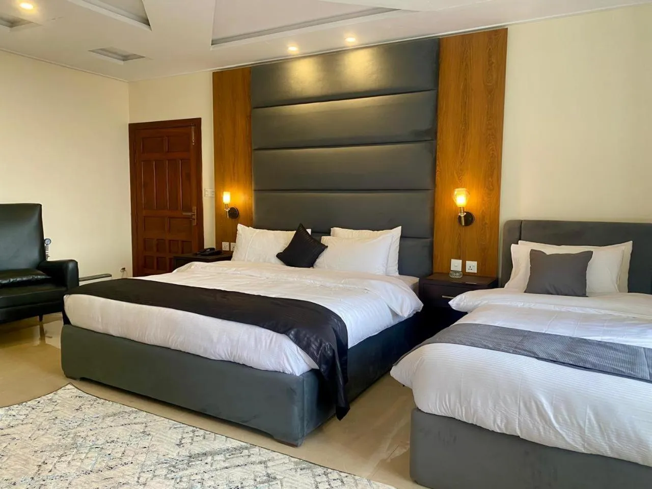 Bedroom in Pinemont Hotel, Murree