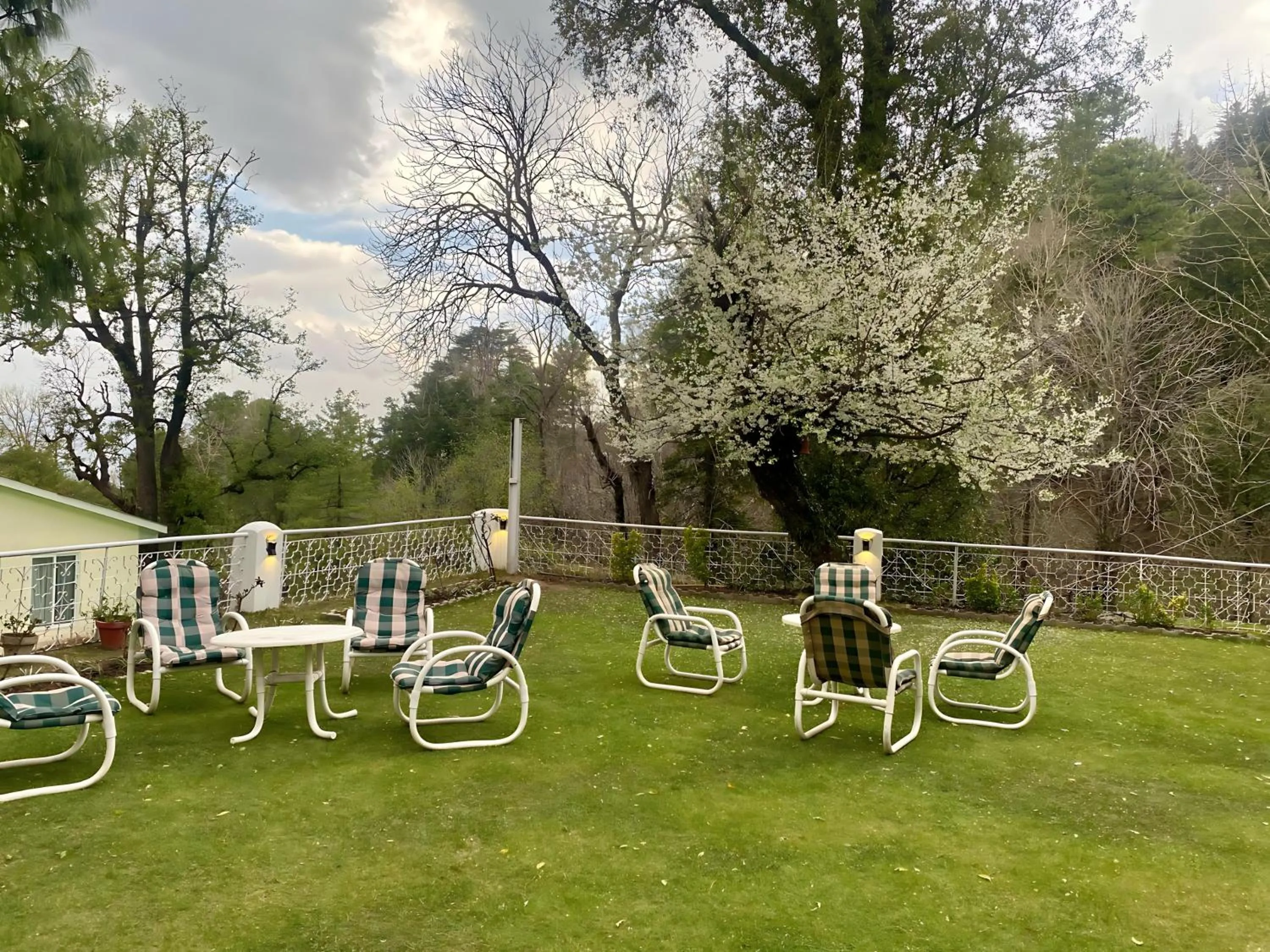 Garden in Pinemont Hotel, Murree