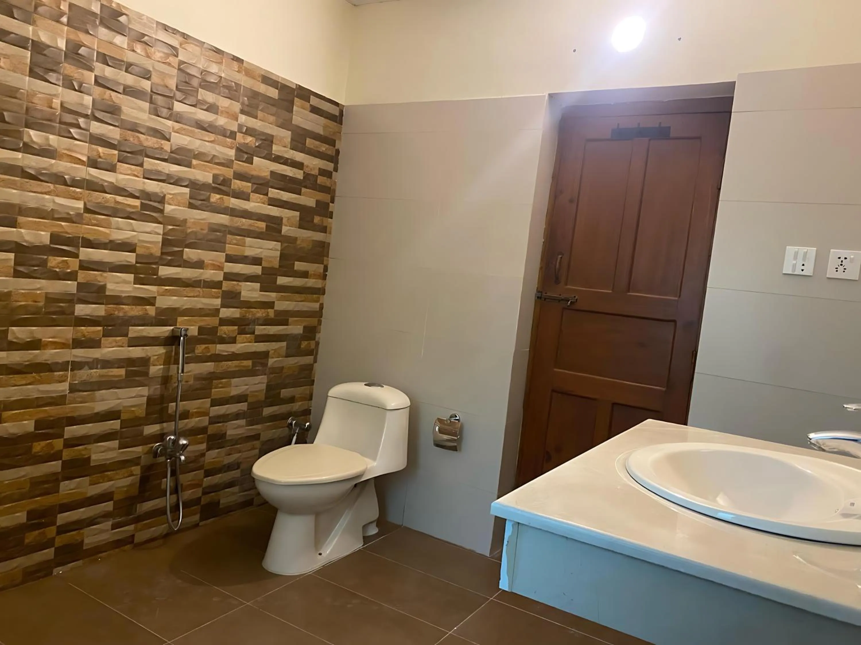 Bathroom in Pinemont Hotel, Murree