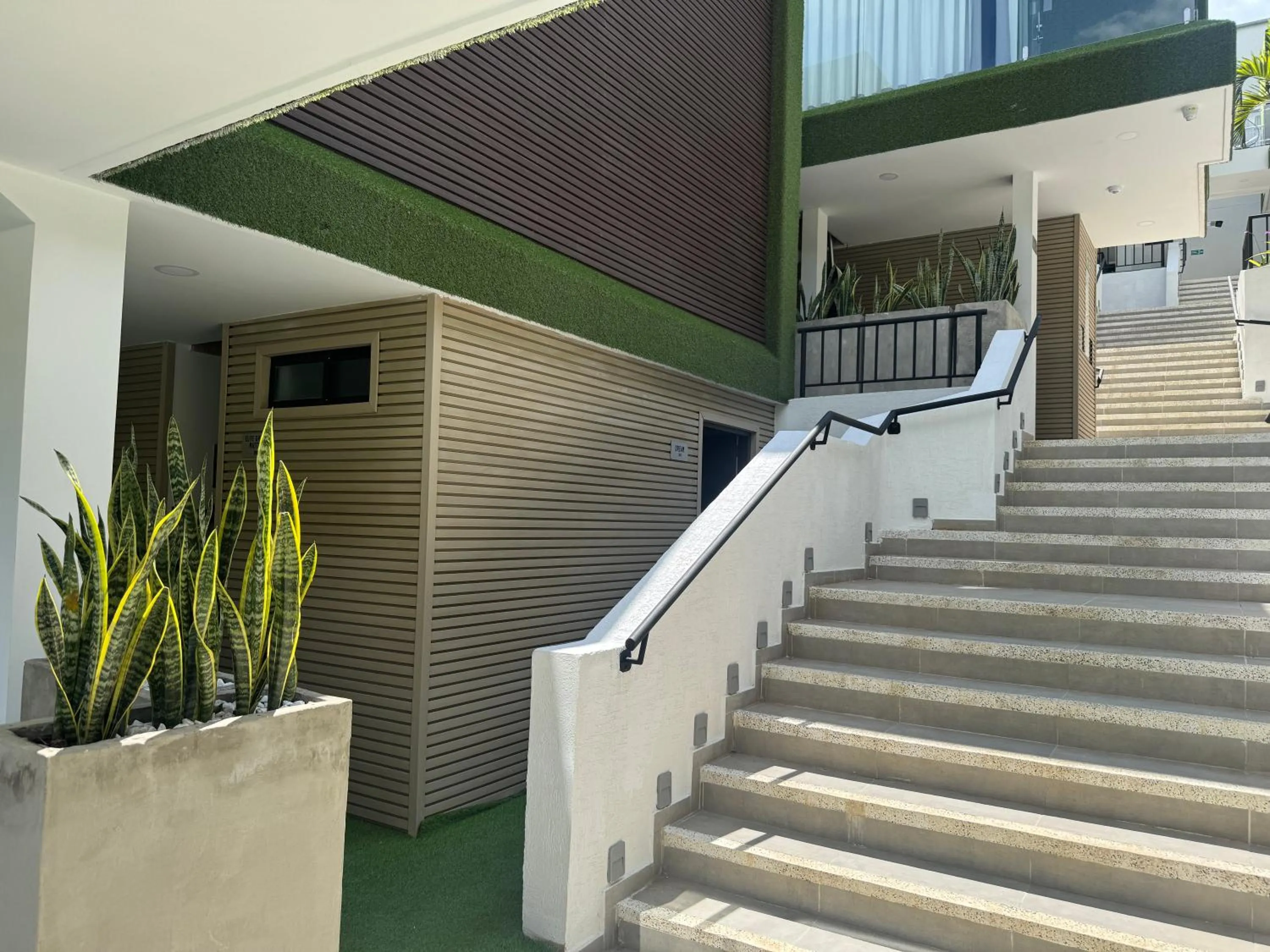 Facade/entrance in Hotel San Gil House