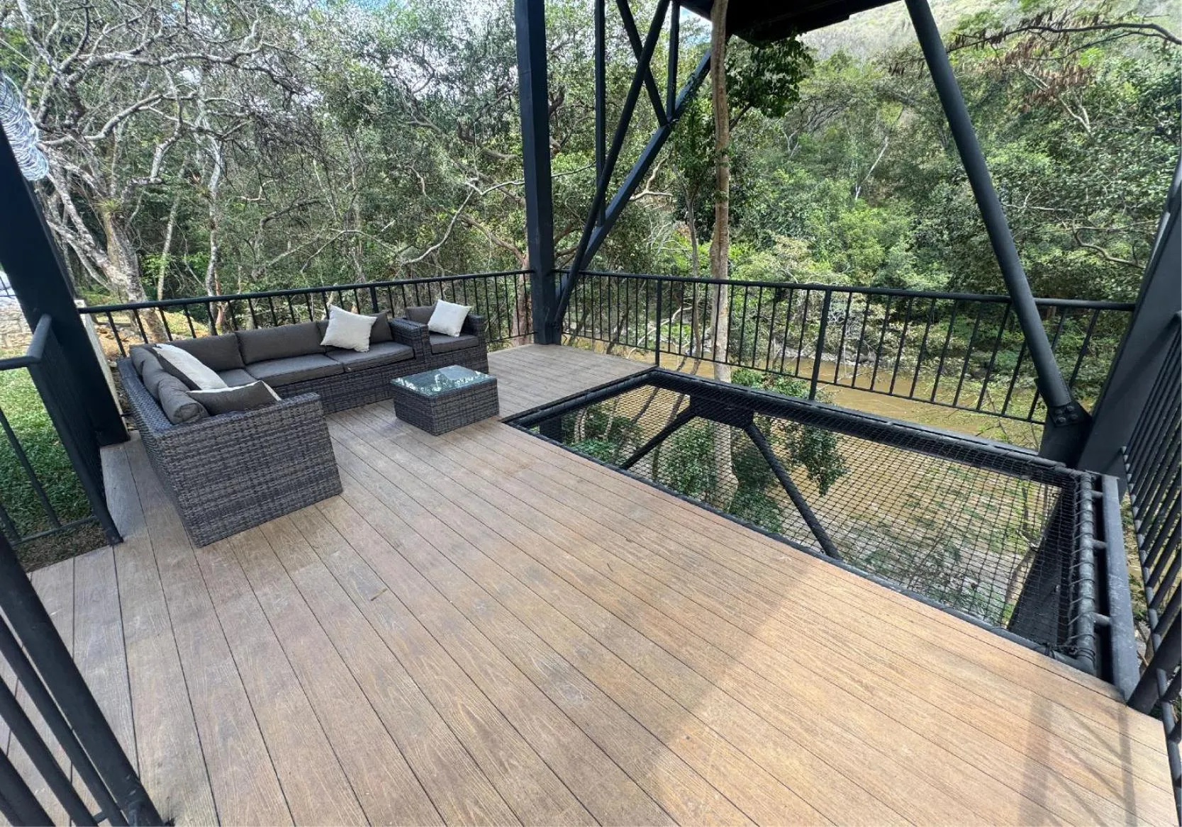 Seating area in Hotel San Gil House