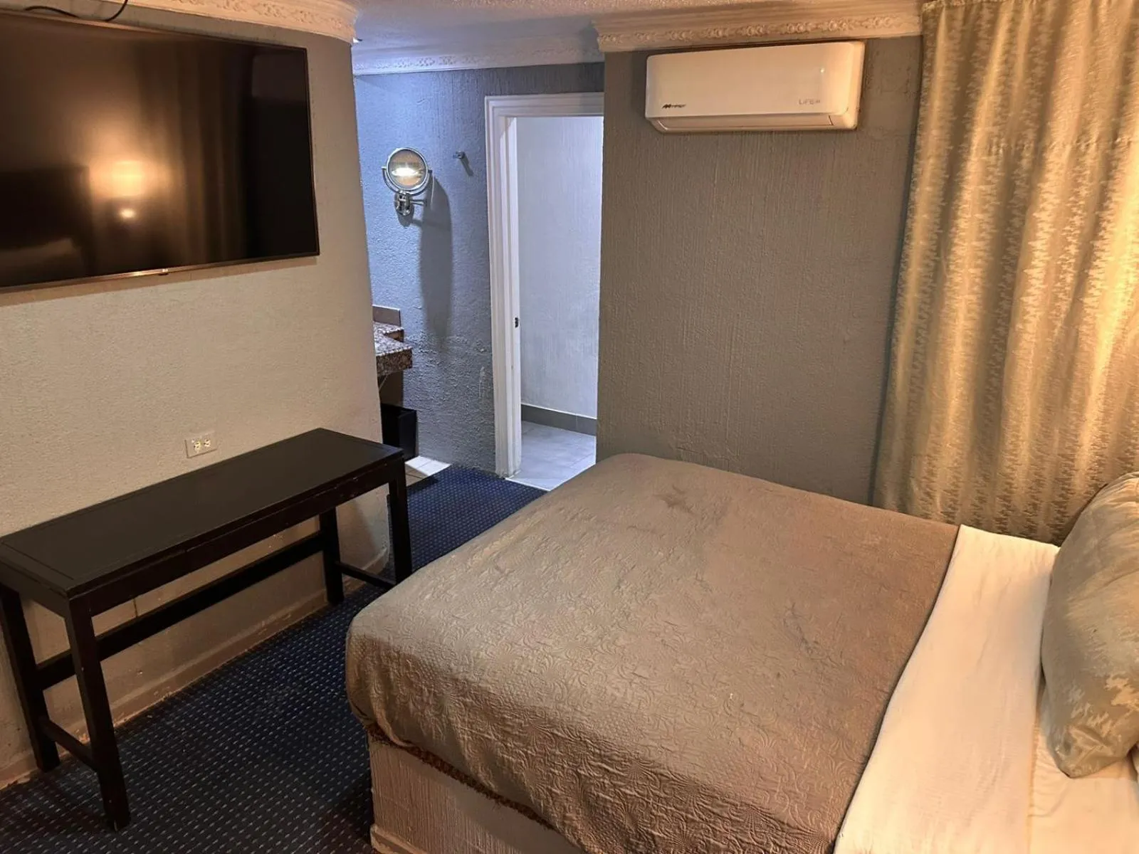 Hotel TJ Plaza