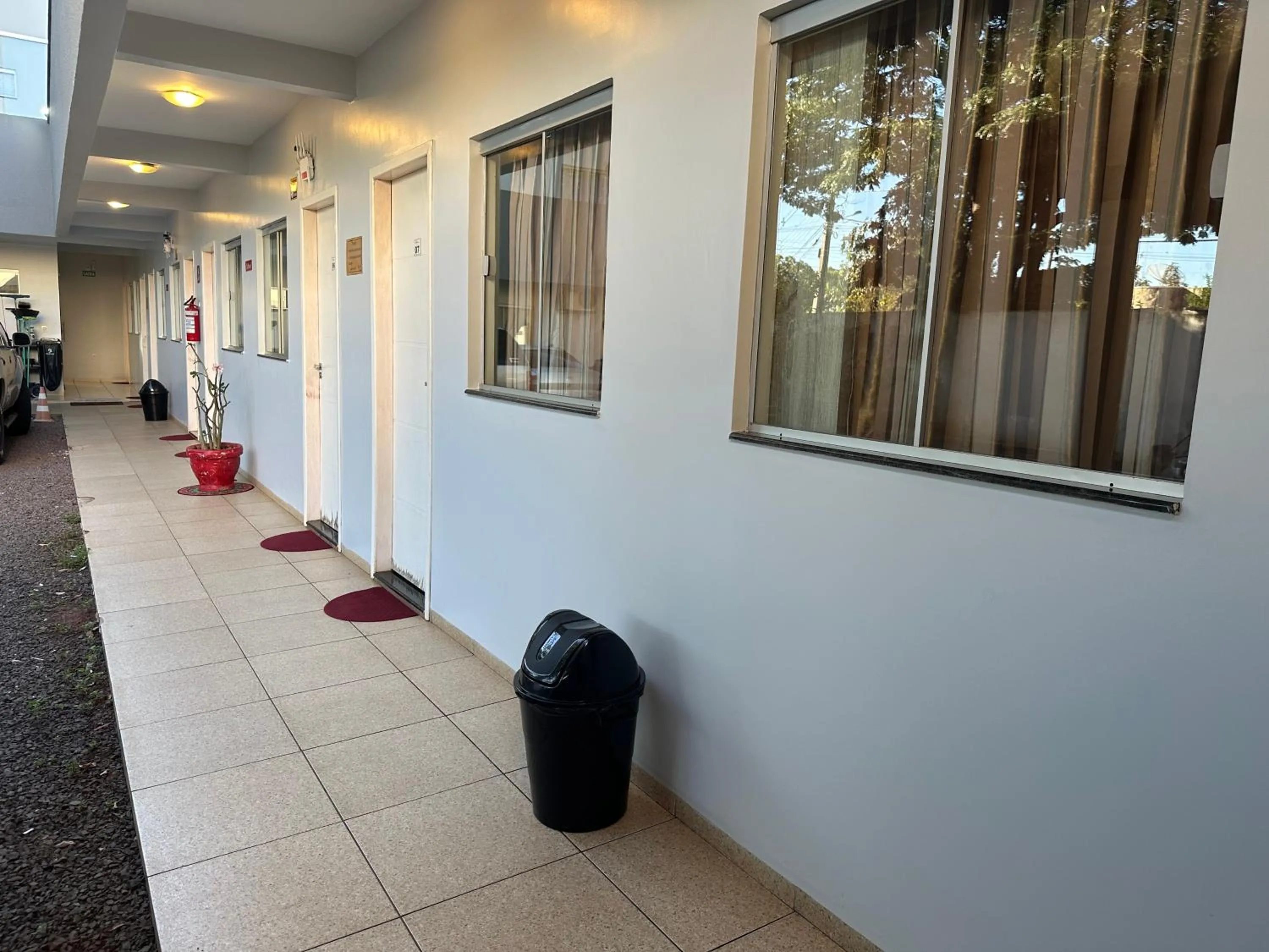 Property building in Hotel Vitória - Guaíra