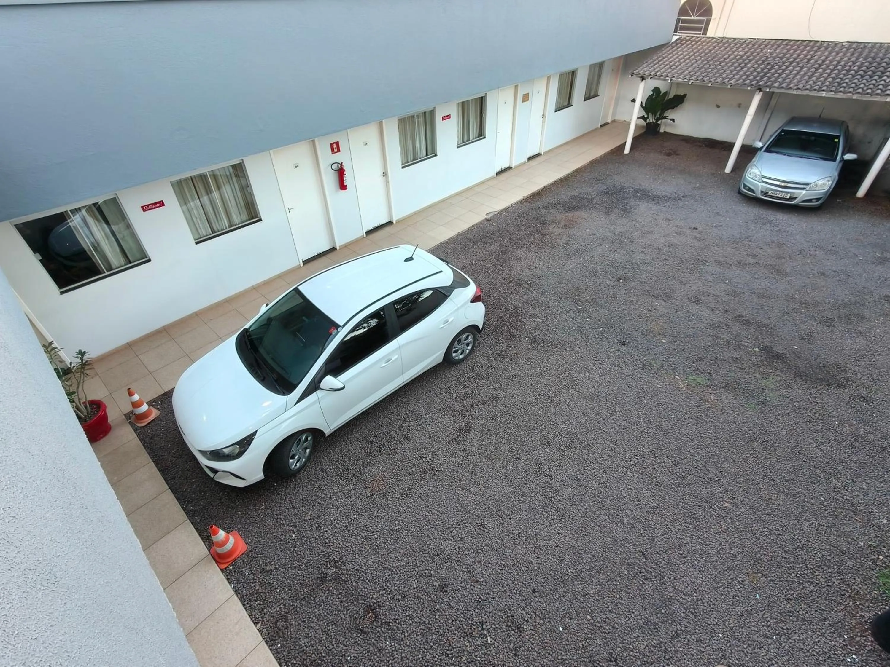 Property building in Hotel Vitória - Guaíra