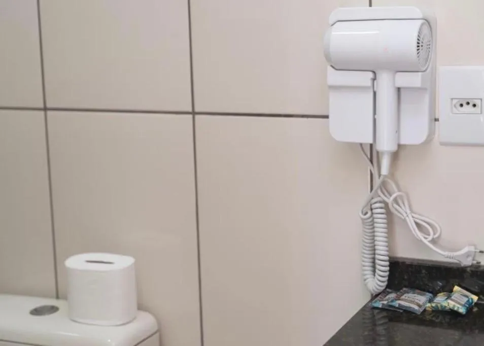 Bathroom in Hotel Vitória - Guaíra