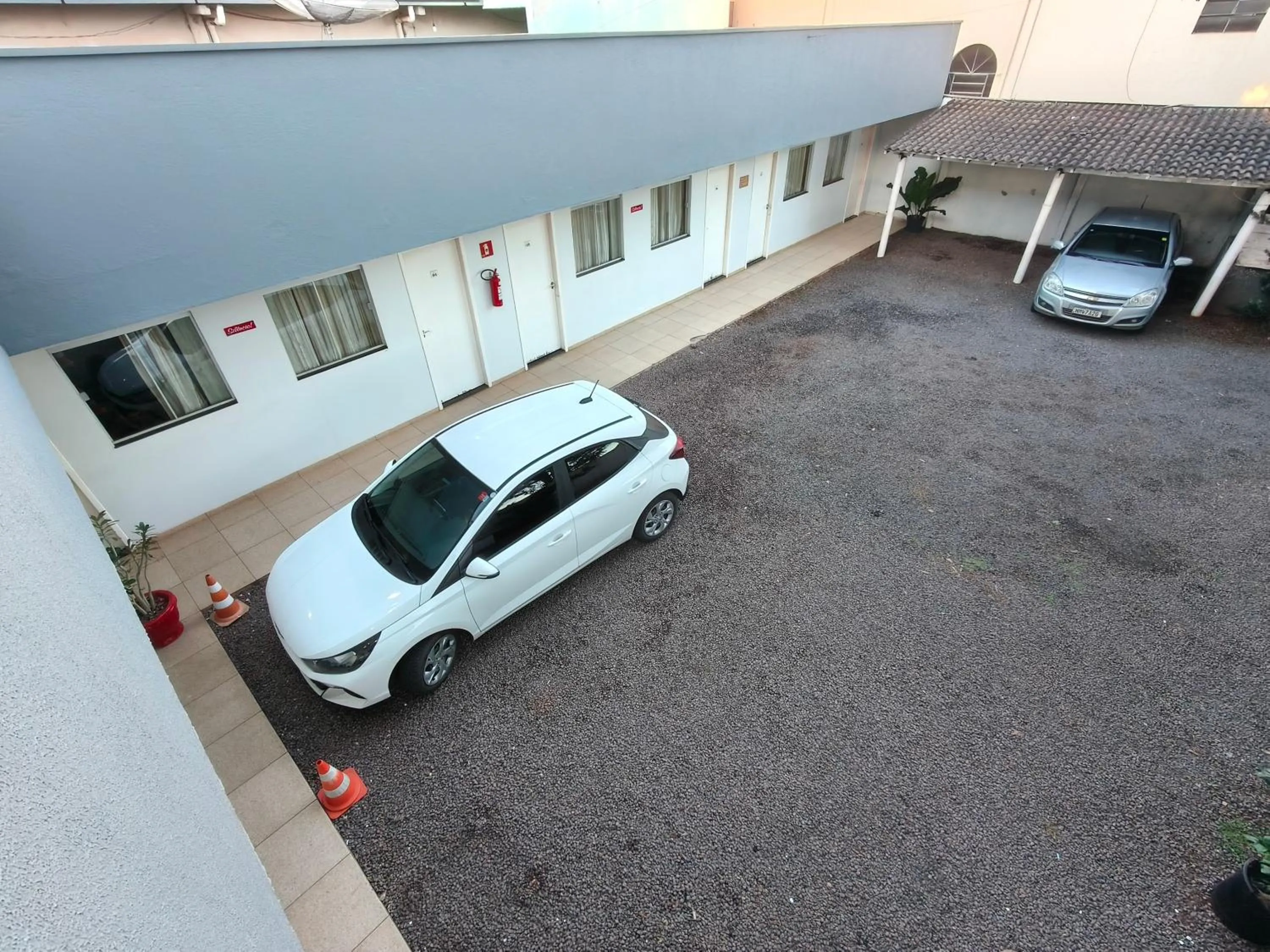 Property building in Hotel Vitória - Guaíra