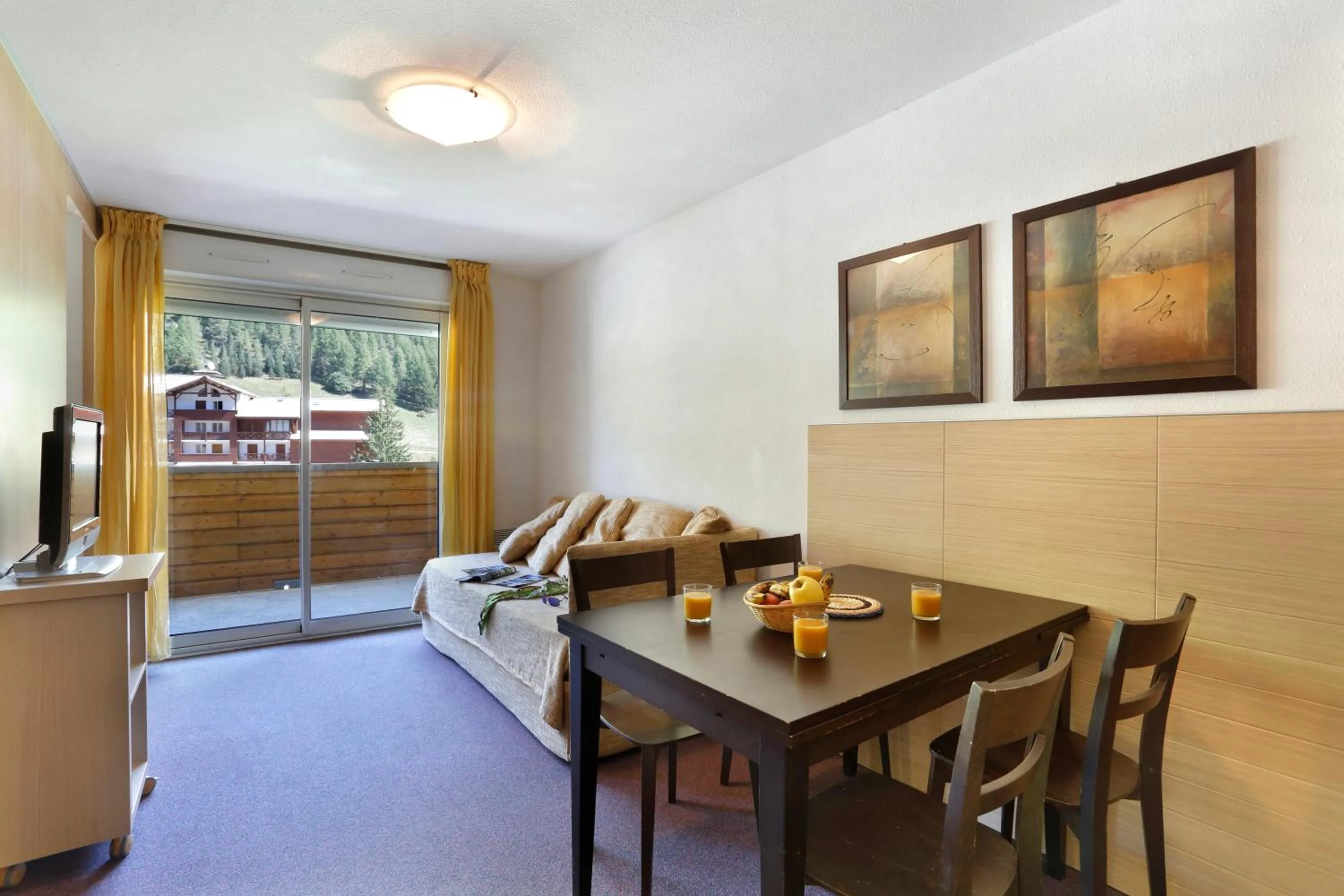 Living room in Vacancéole - Les Chalets du Verdon