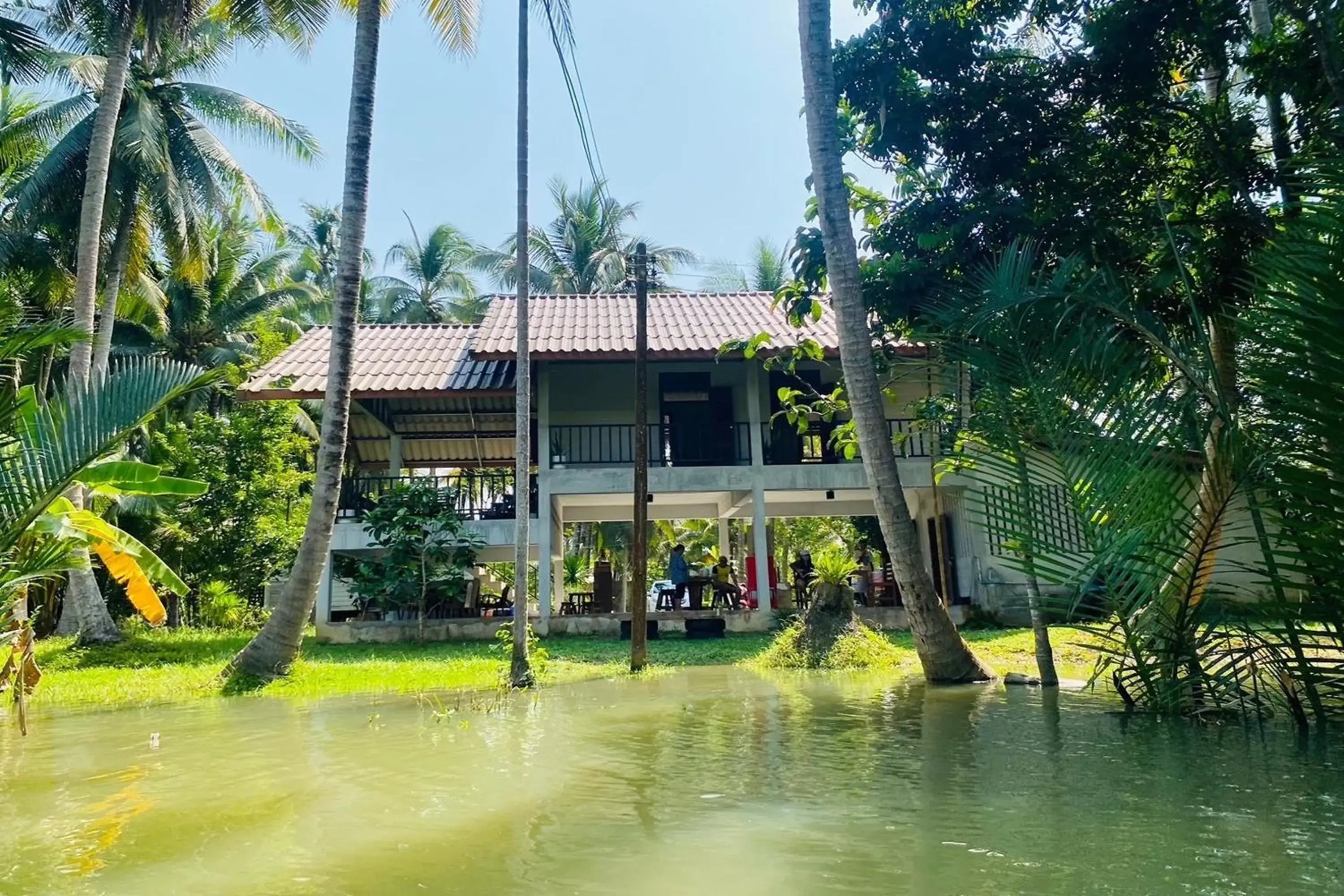 Property building in Baan Nai Bang Property building in Baan Nai Bang