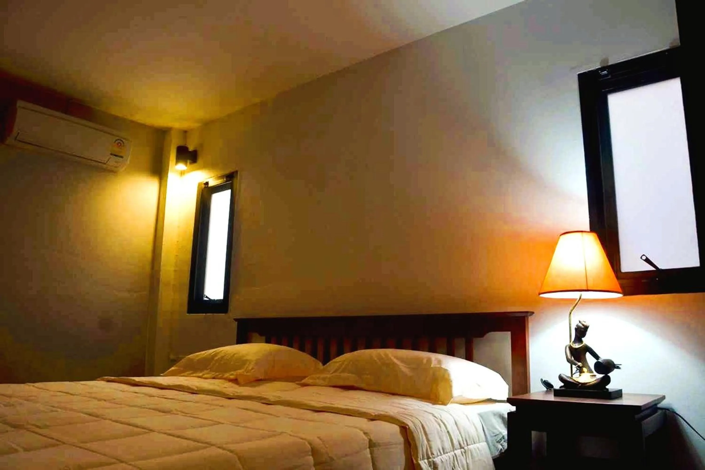 Bedroom, Bed in Baan Kieng Guest House Lampang