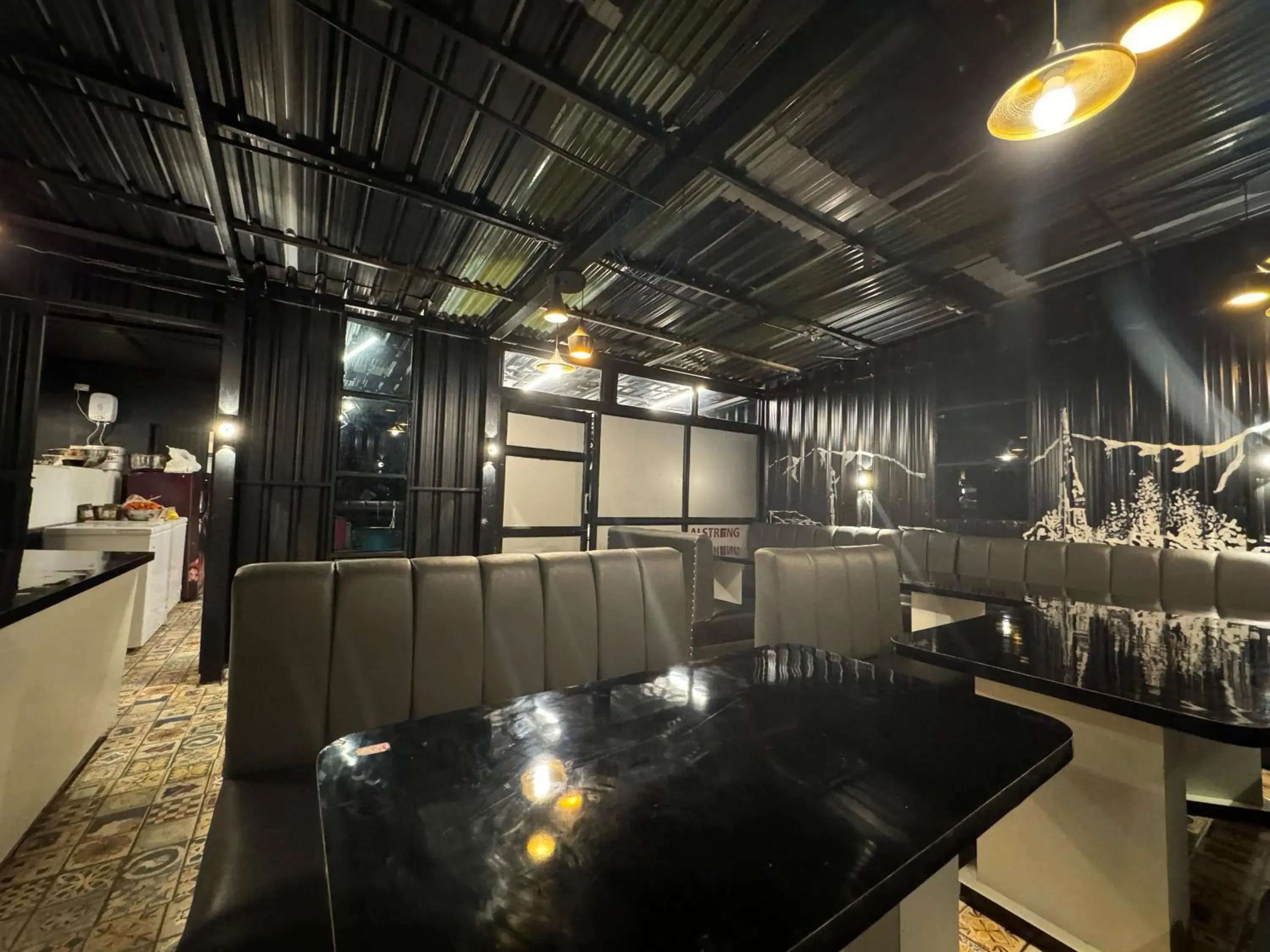 Restaurant/places to eat in Hotel Jafson Accommodates Restaurant/places to eat in Hotel Jafson Accommodates