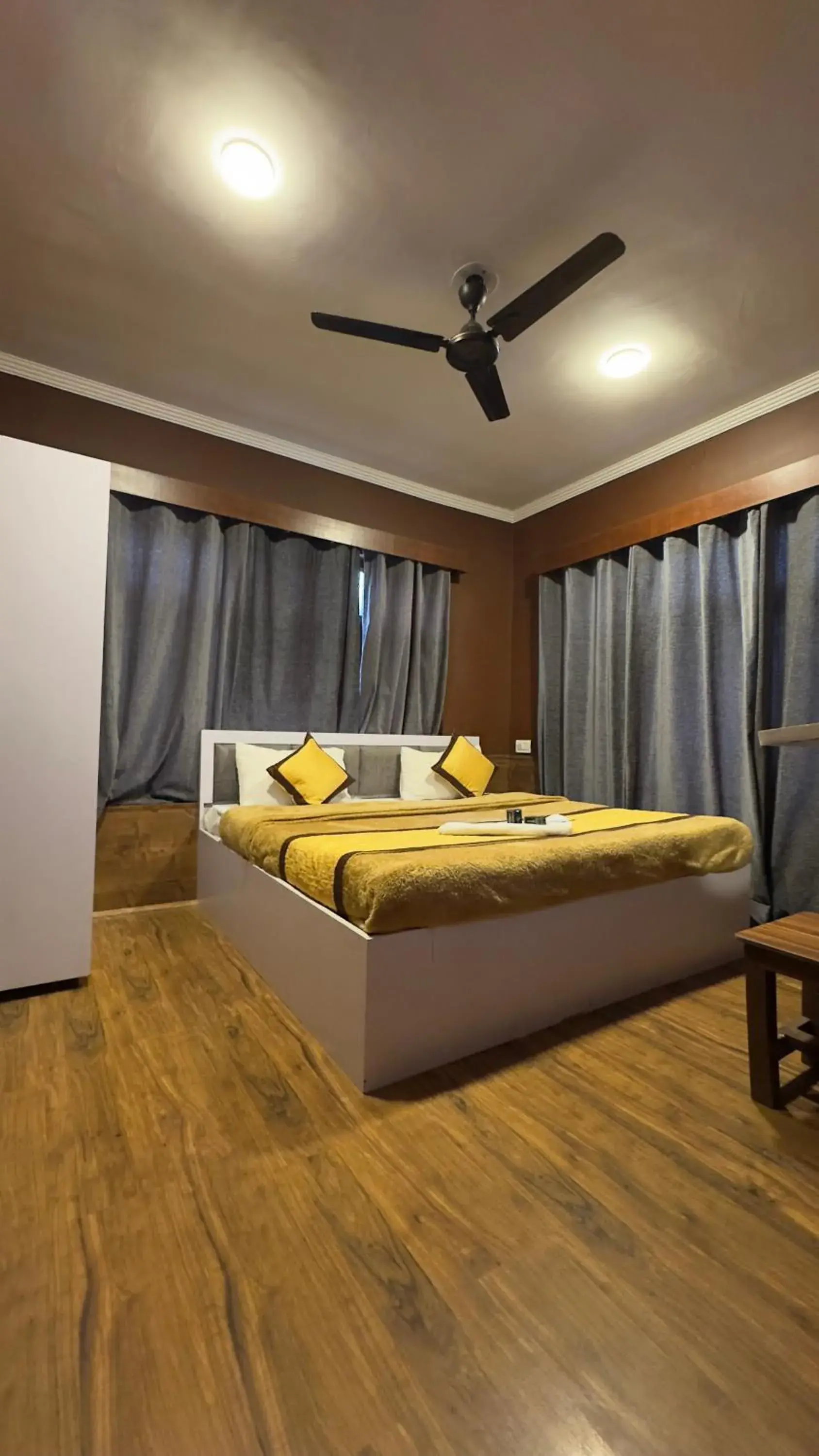 Bed in Hotel Jafson Accommodates Bed in Hotel Jafson Accommodates