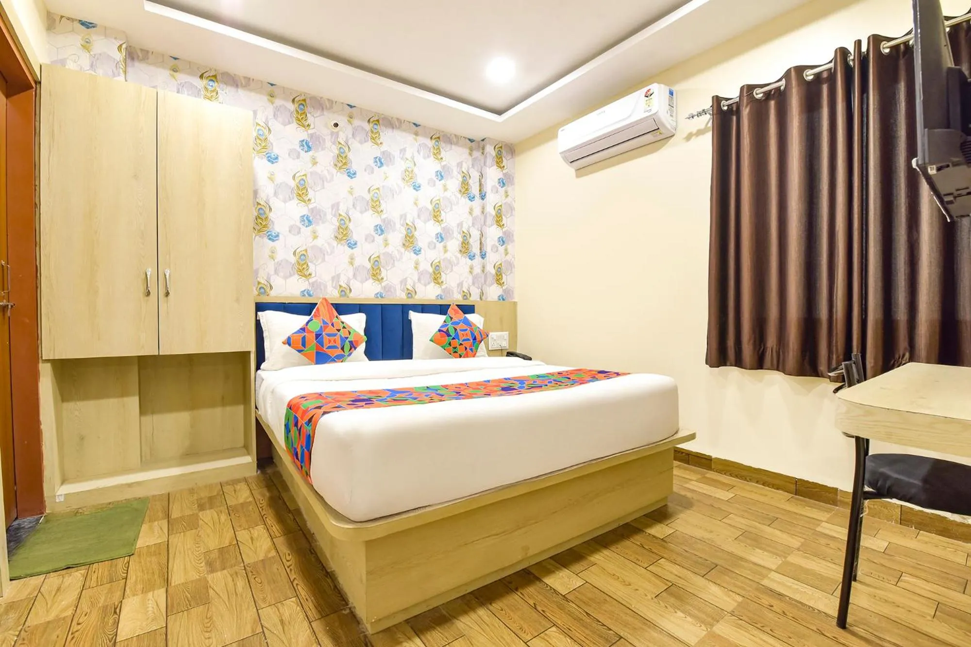 Deluxe Room - single occupancy in FabHotel Bhavna Palace