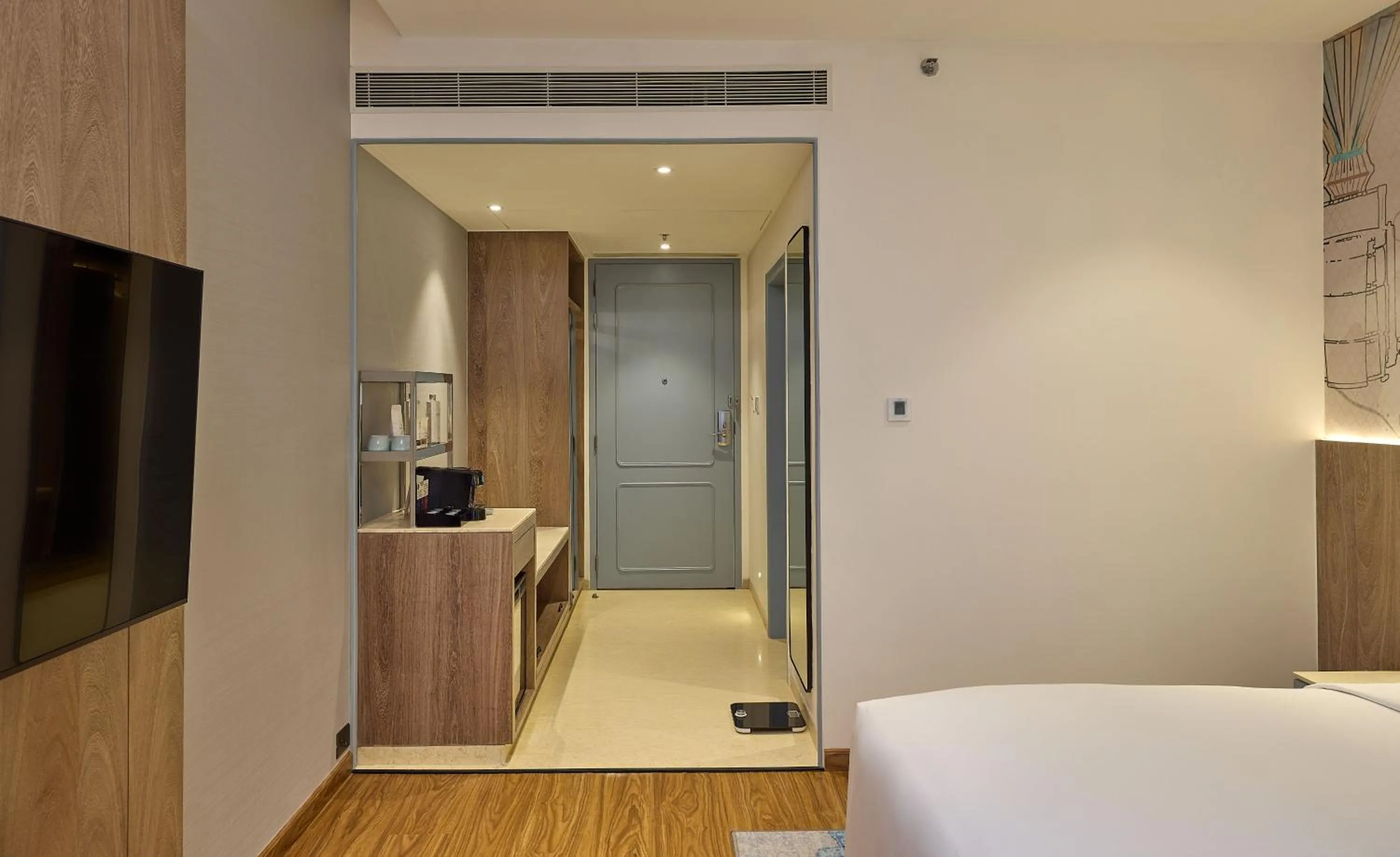 Bedroom, Bed in ICONIQA Hotel Mumbai International Airport