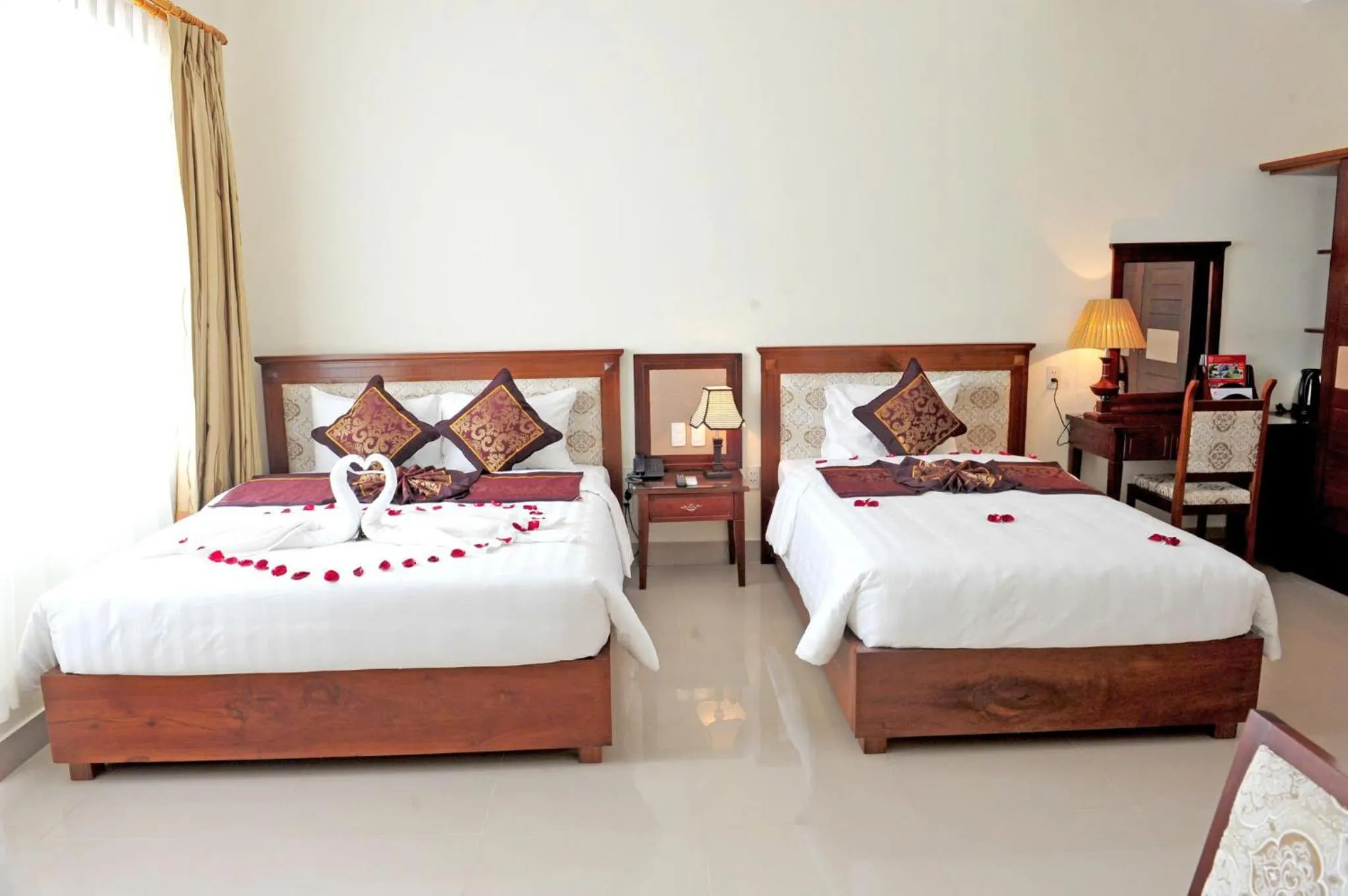 Bed in DUY TAN VINH Hotel