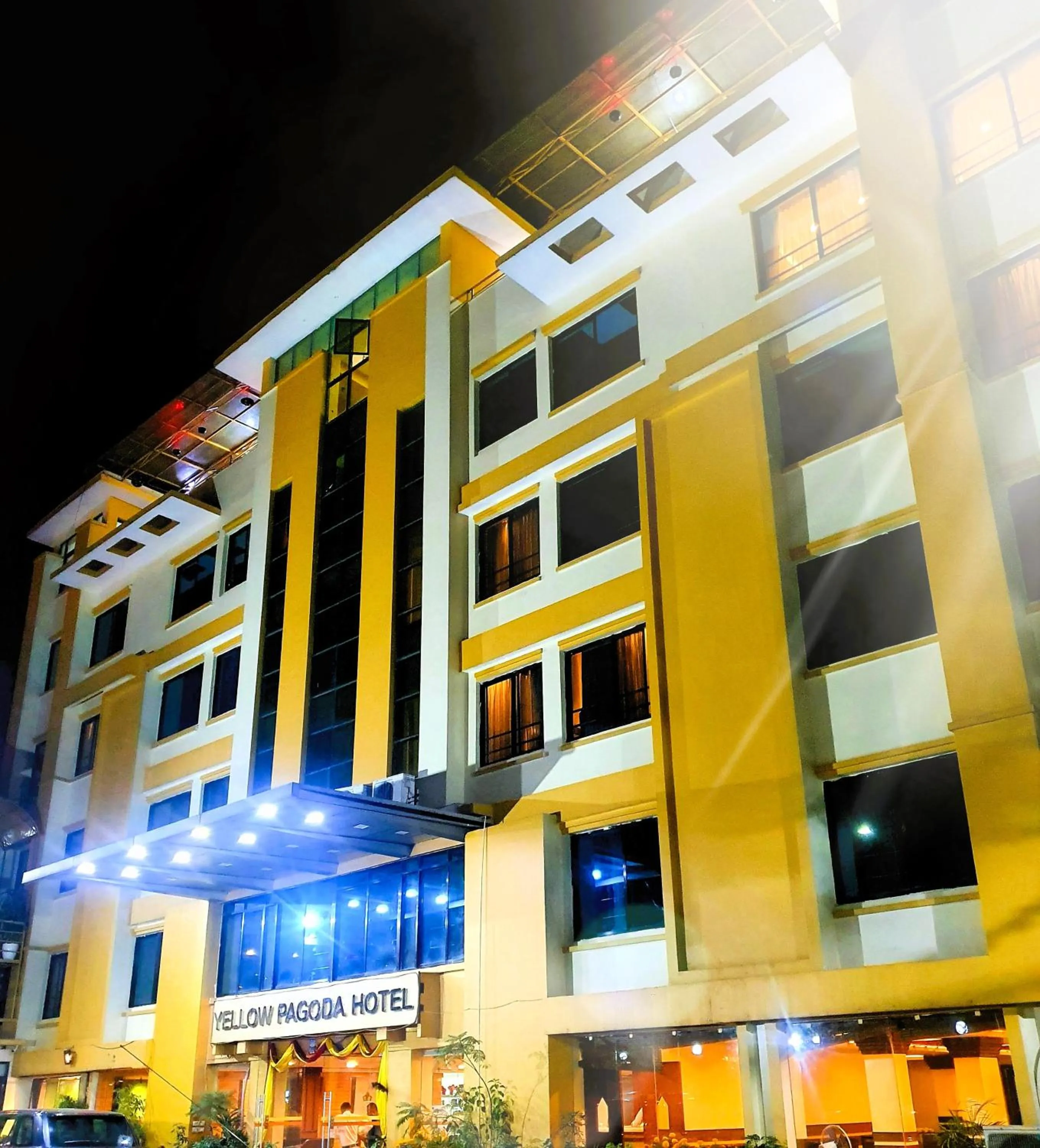 Property building in Yellow Pagoda Hotel