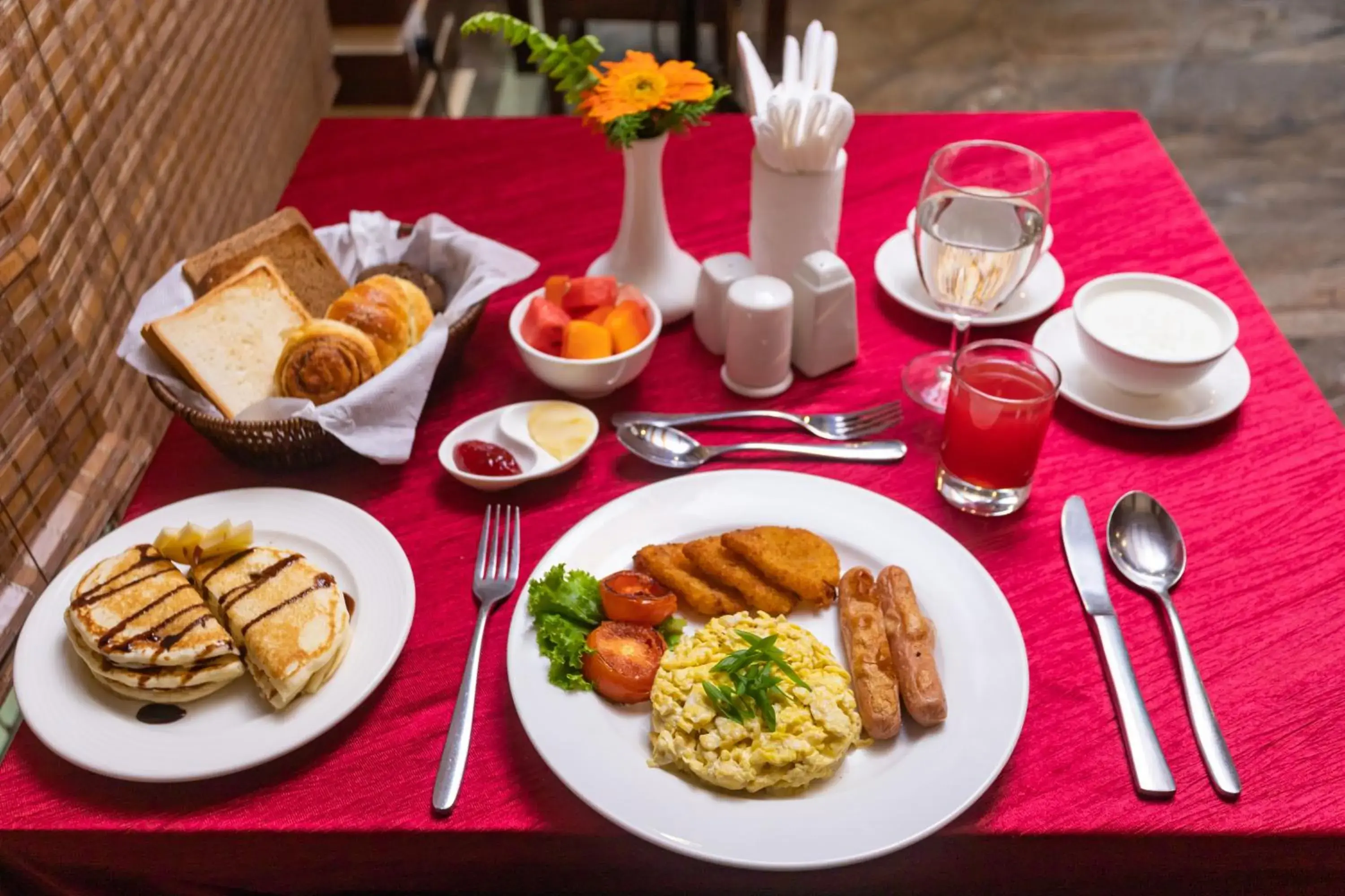 Breakfast in Yellow Pagoda Hotel Breakfast in Yellow Pagoda Hotel