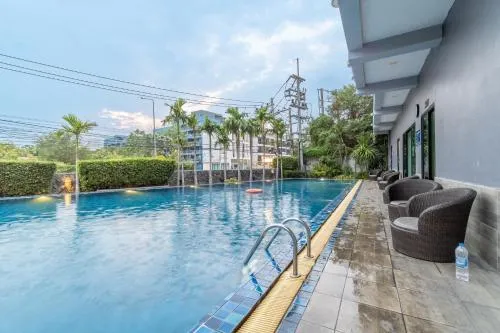 Dusit Grand Condo View