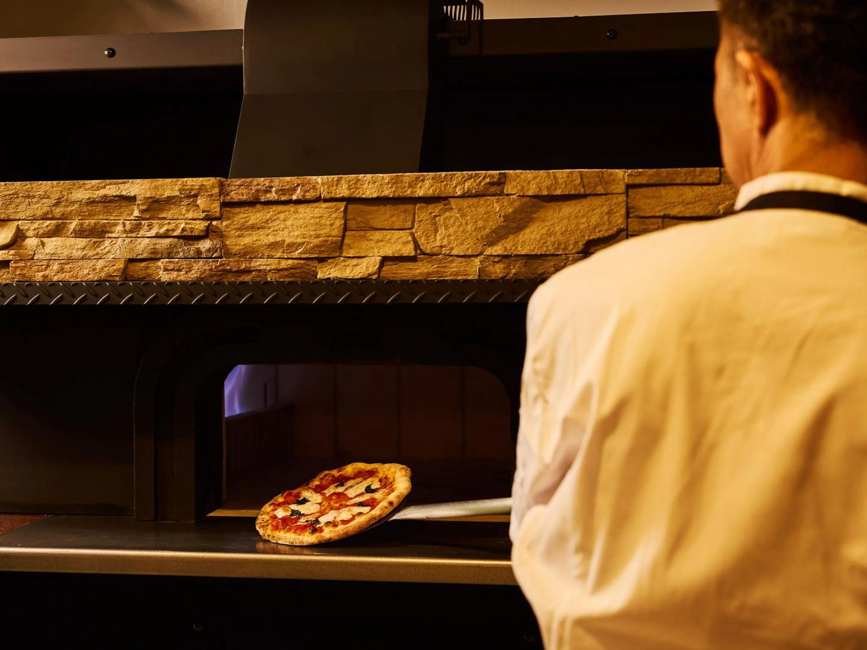 Restaurant/places to eat in Glamday Style Hotel & Resort Kyu-Karuizawa