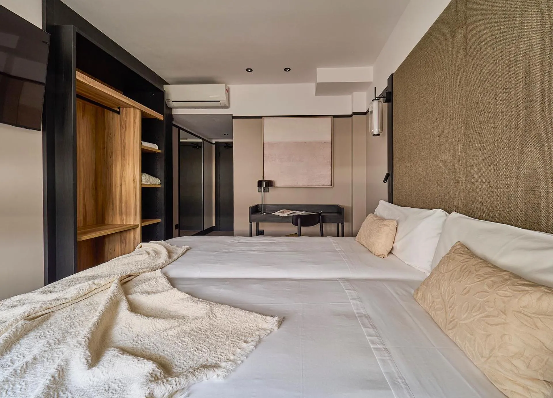 Bedroom, Bed in B48 Oviedo Ópera