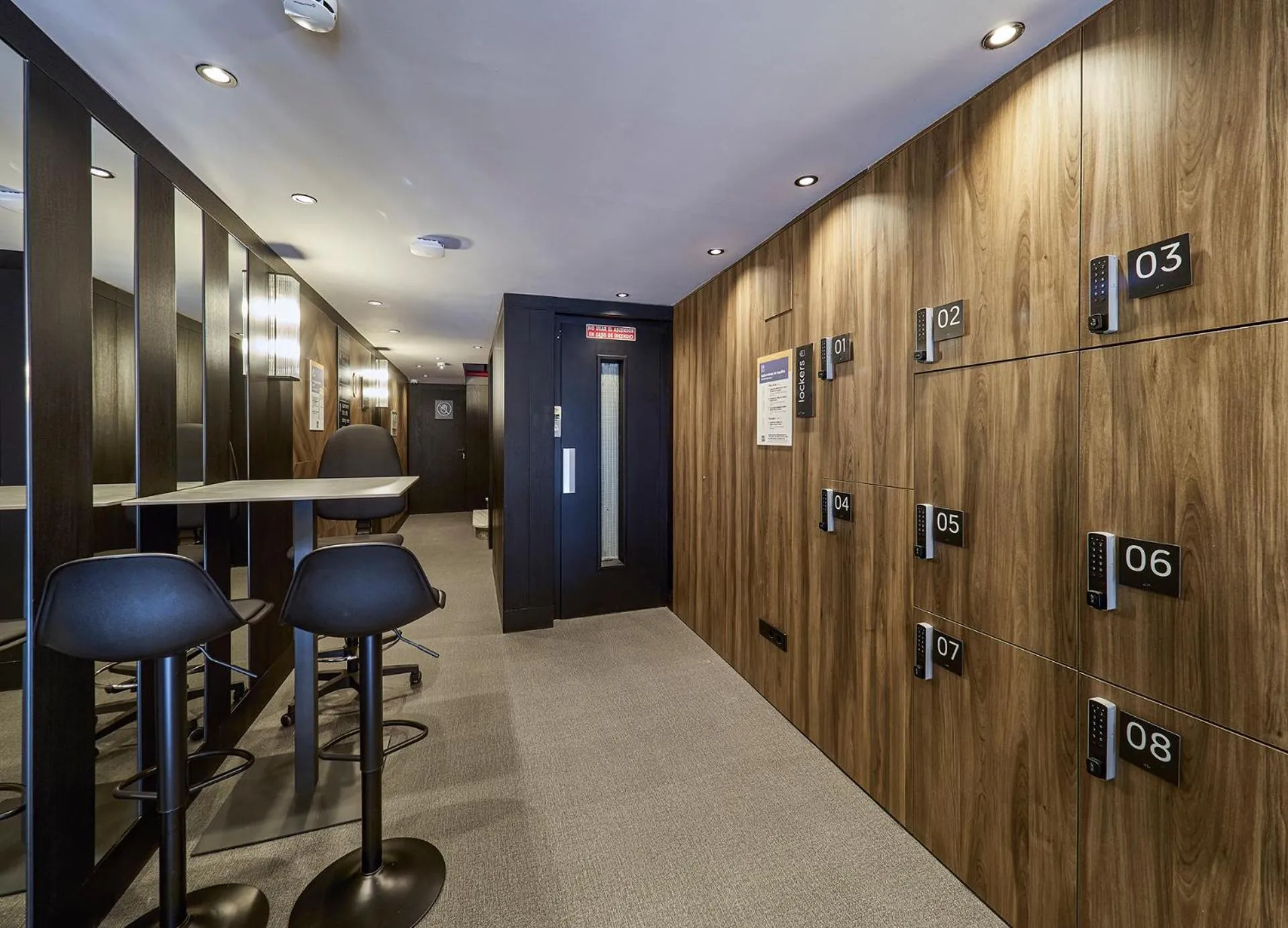 locker in B48 Oviedo Ópera