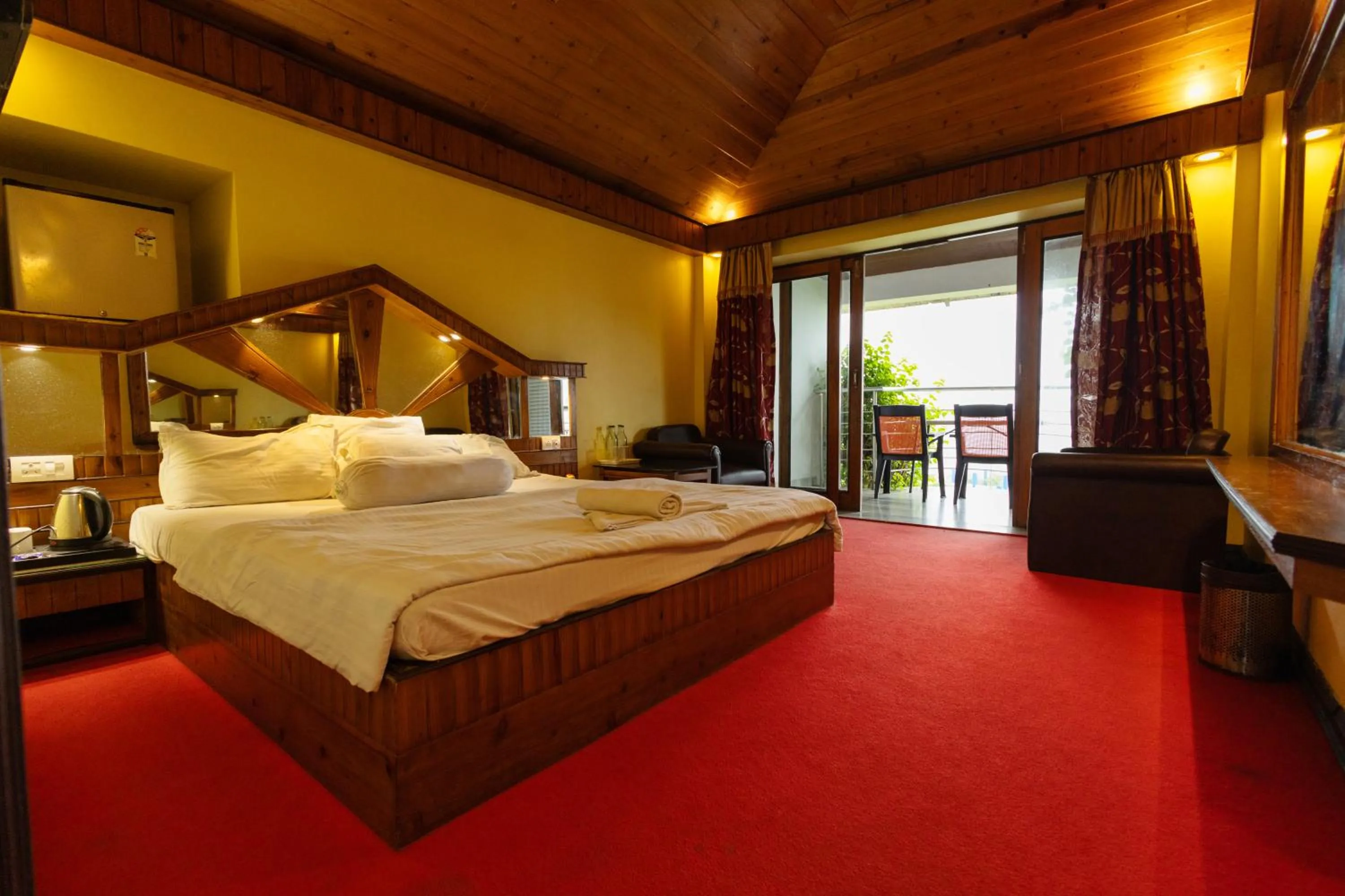 Sea view, Bed in Hotel Seagull