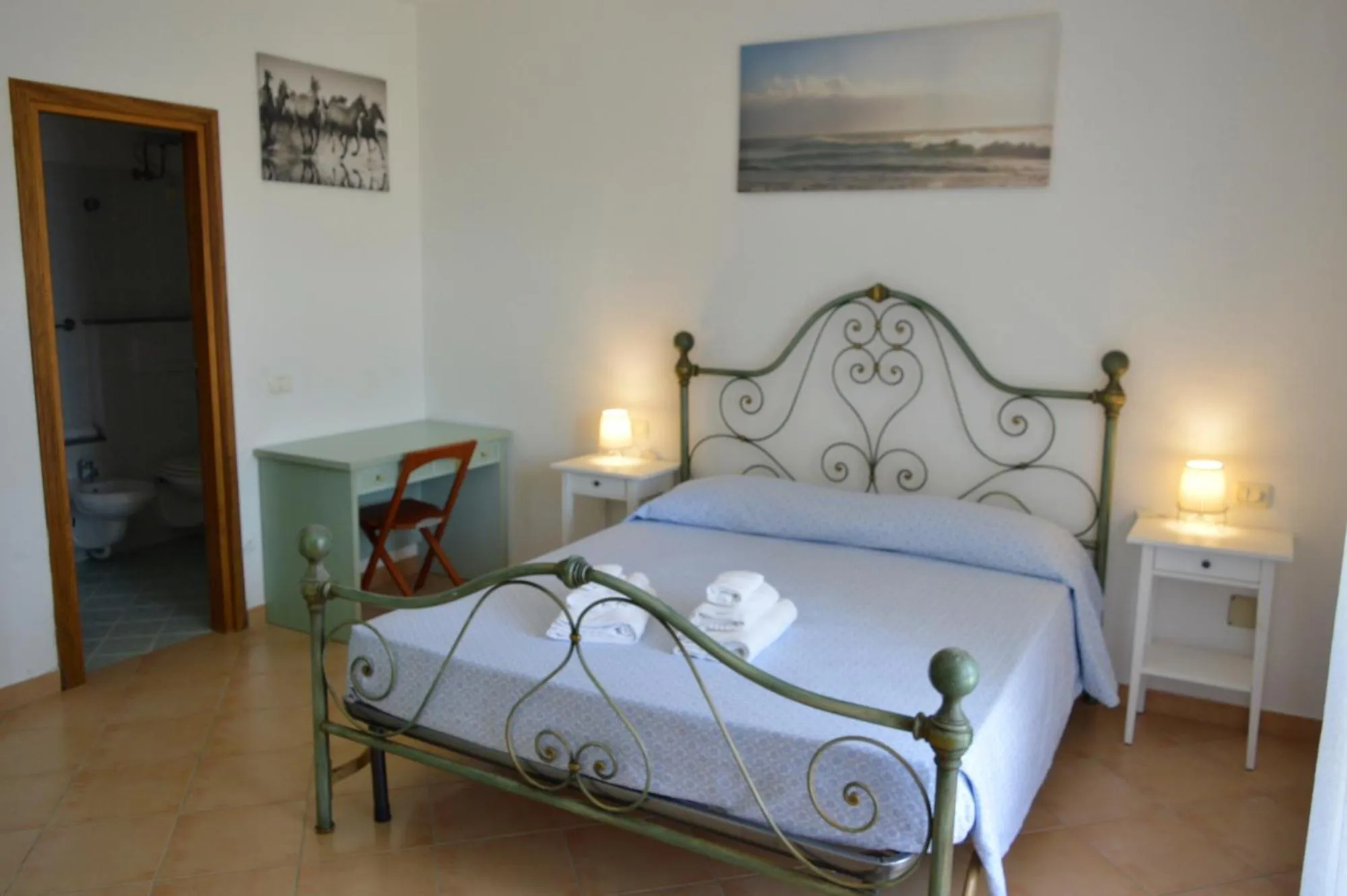 Bedroom, Bed in Hotel Anna