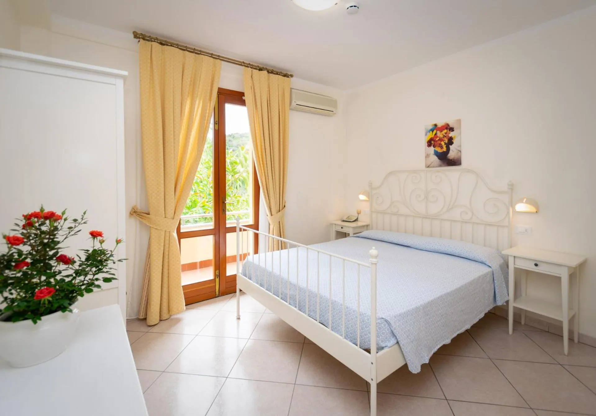 Photo of the whole room, Bed in Hotel Anna