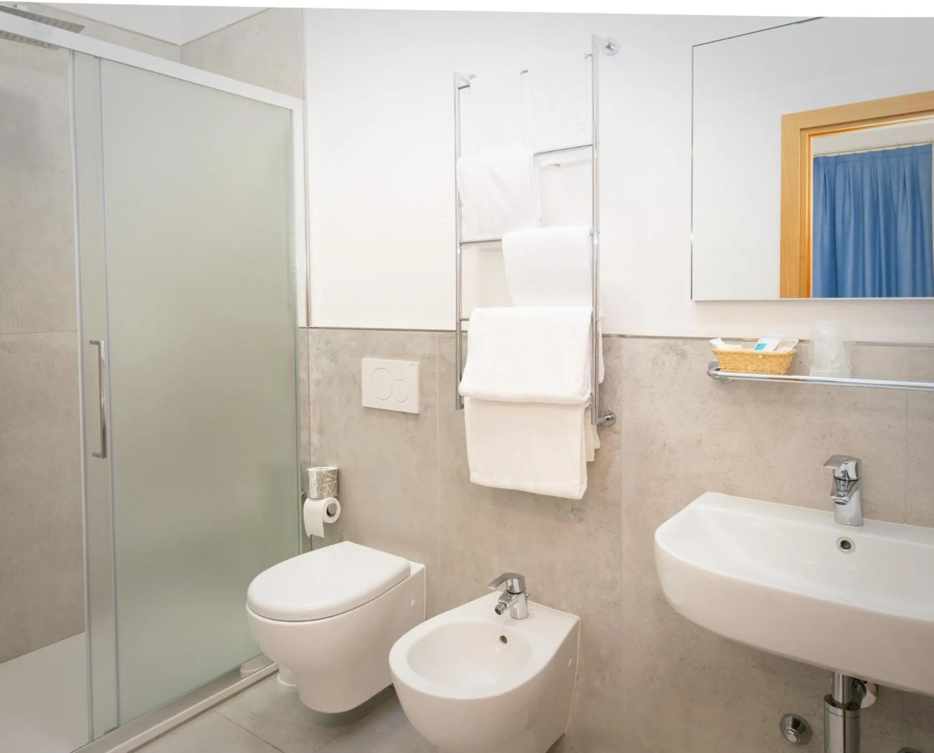 Bathroom in Hotel Anna