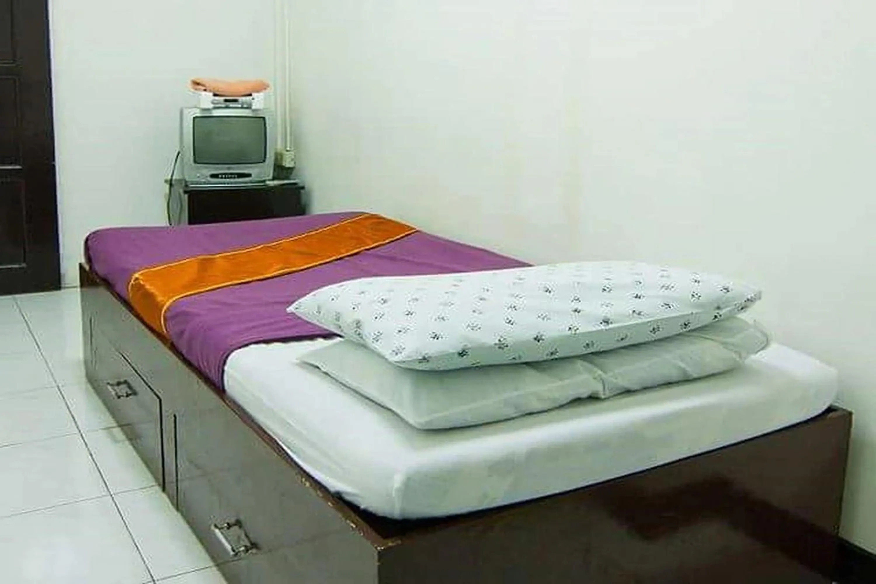 Bed in St Nicolas Inn CDO City Center