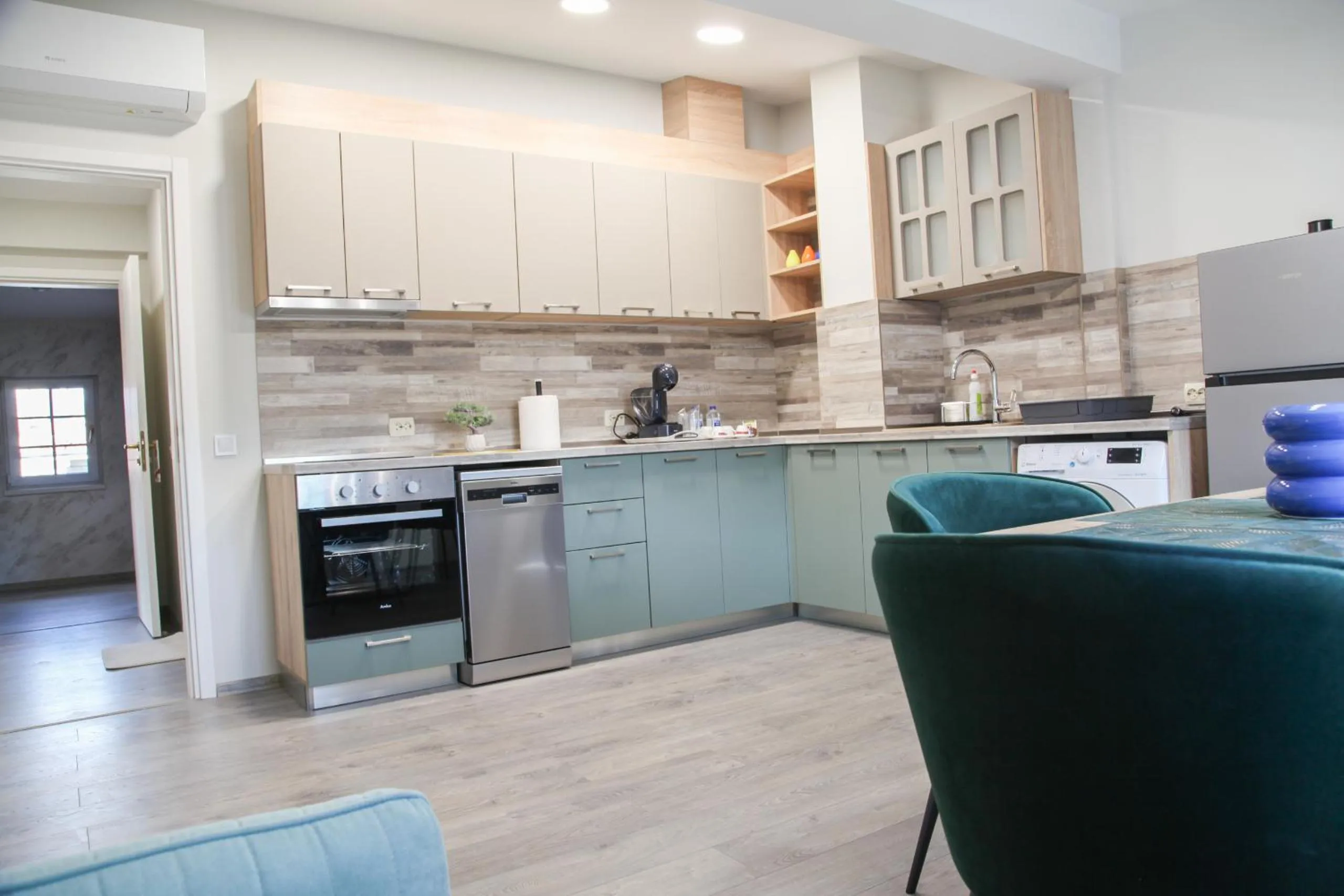 Kitchen or kitchenette in Corner House