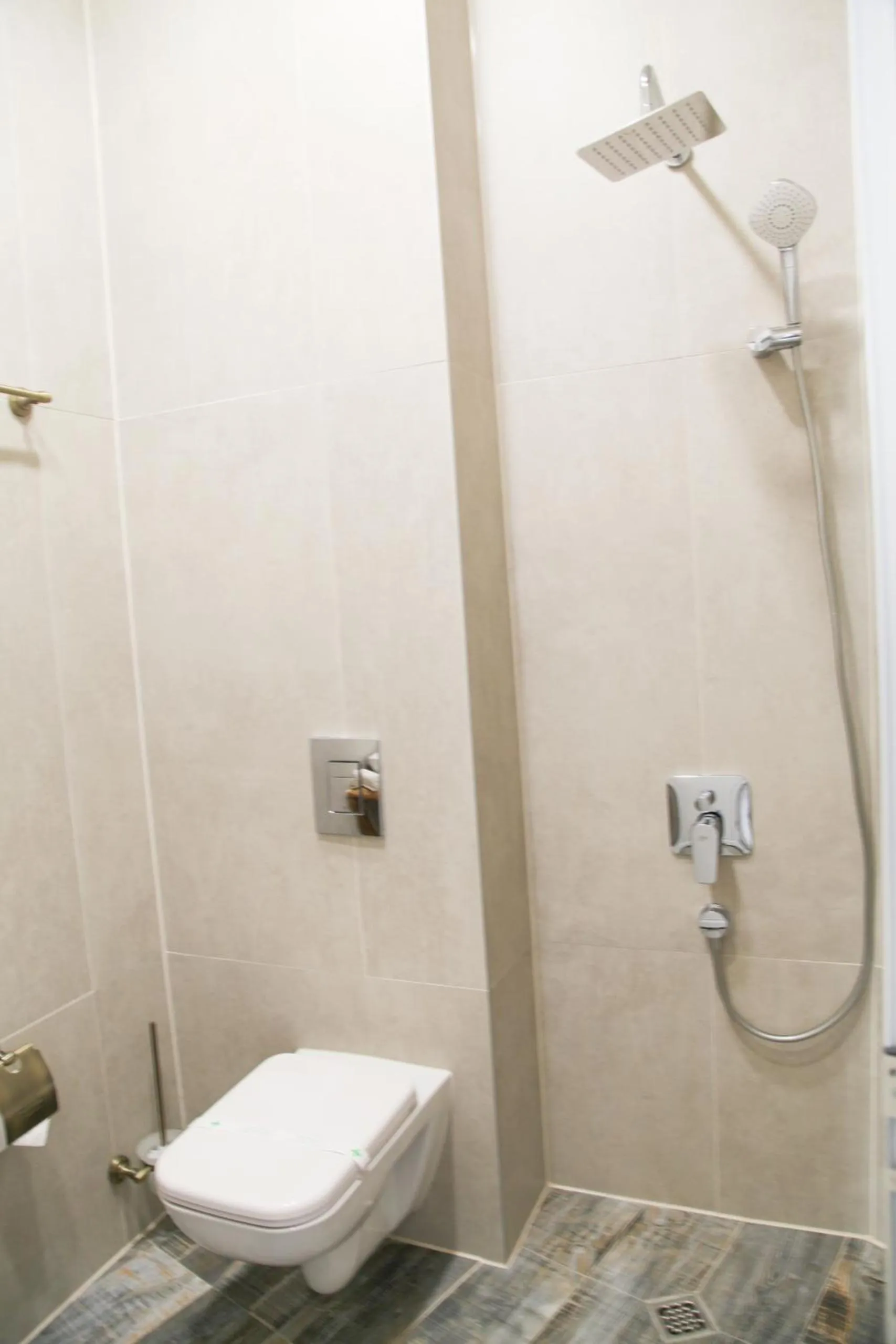 Shower in Corner House