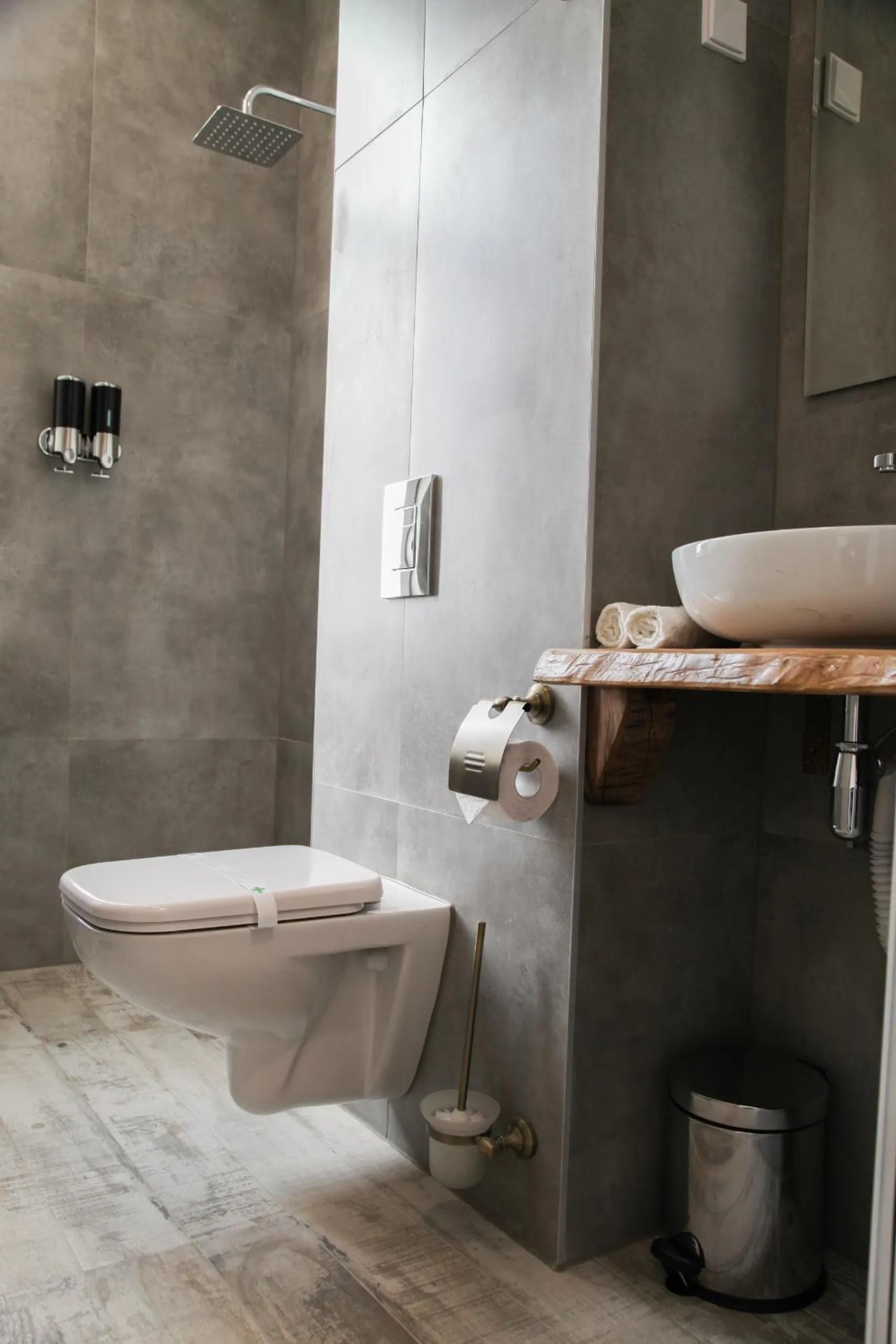 Shower in Corner House