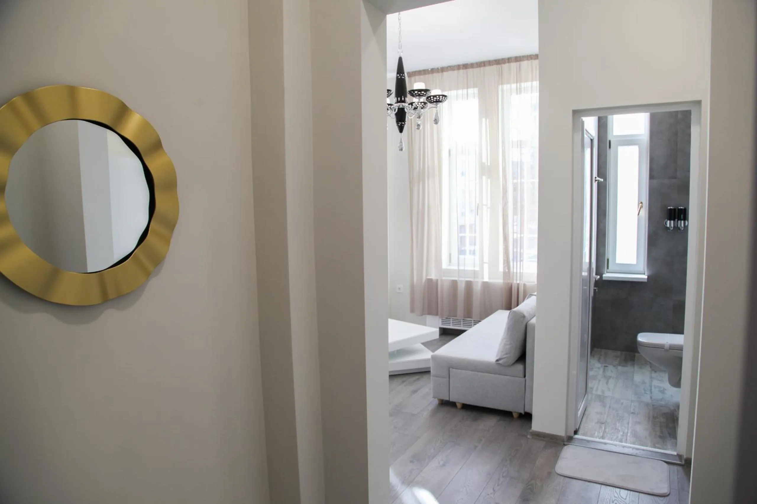 Photo of the whole room in Corner House