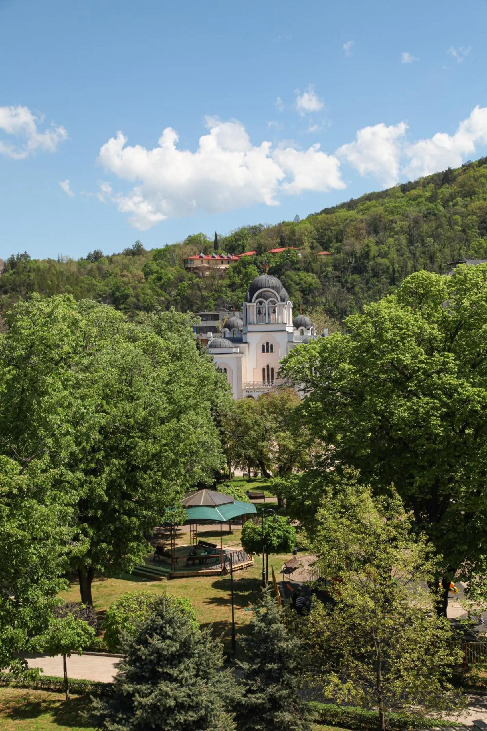 Garden view in Corner House