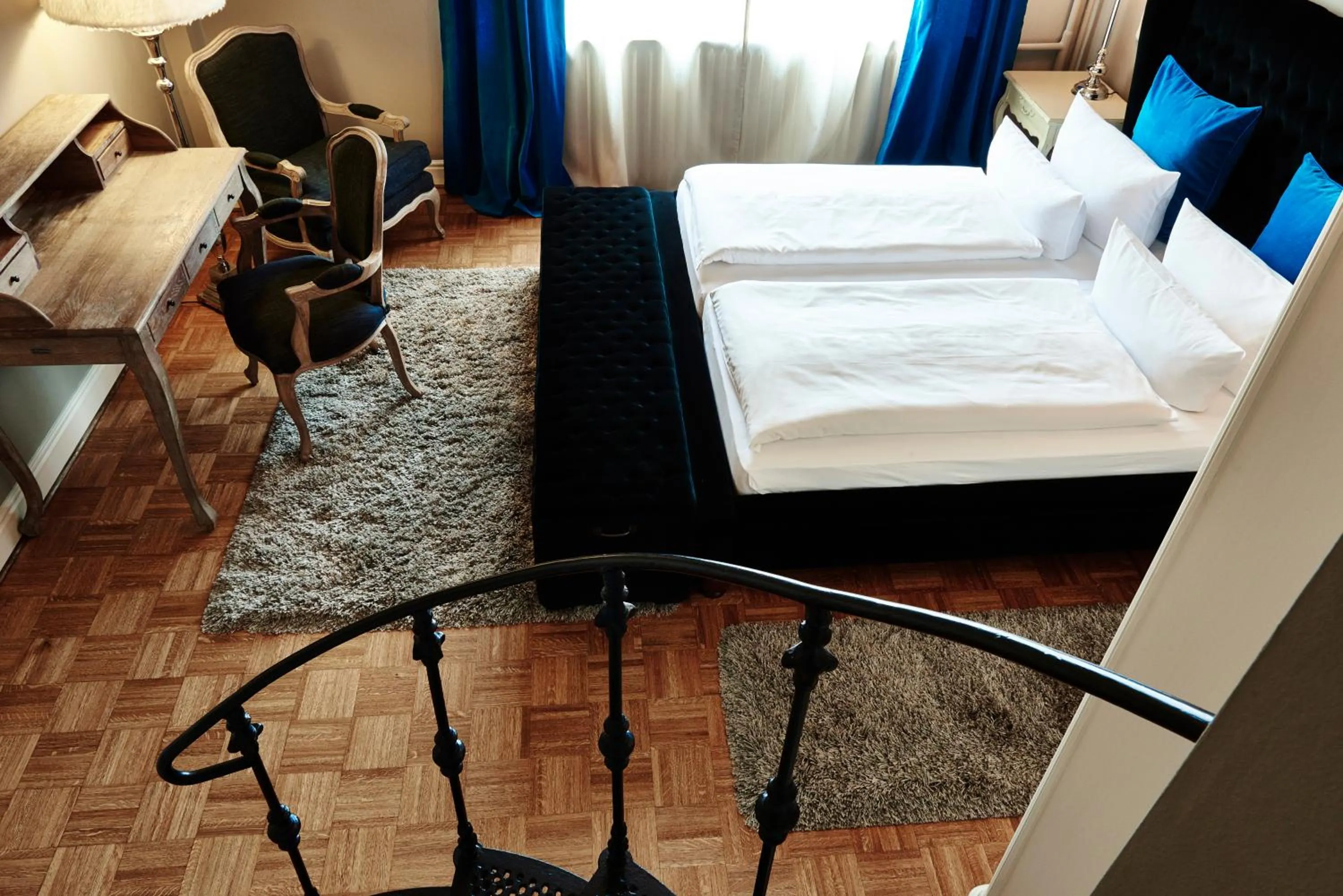 Photo of the whole room, Bed in Schlosshotel Steinburg