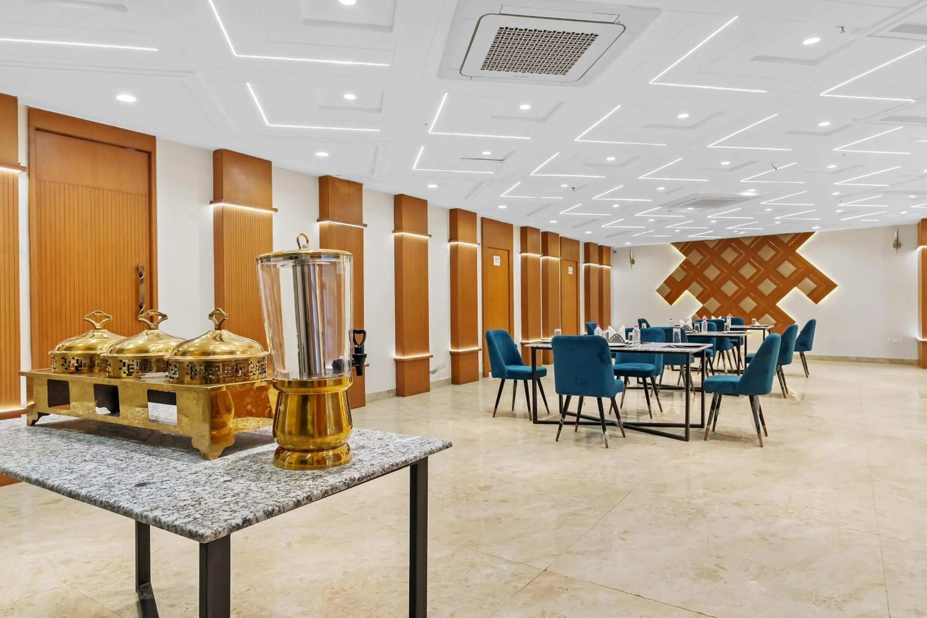 Restaurant/places to eat in Treebo Bella Vista By Kaushalya Hospitality