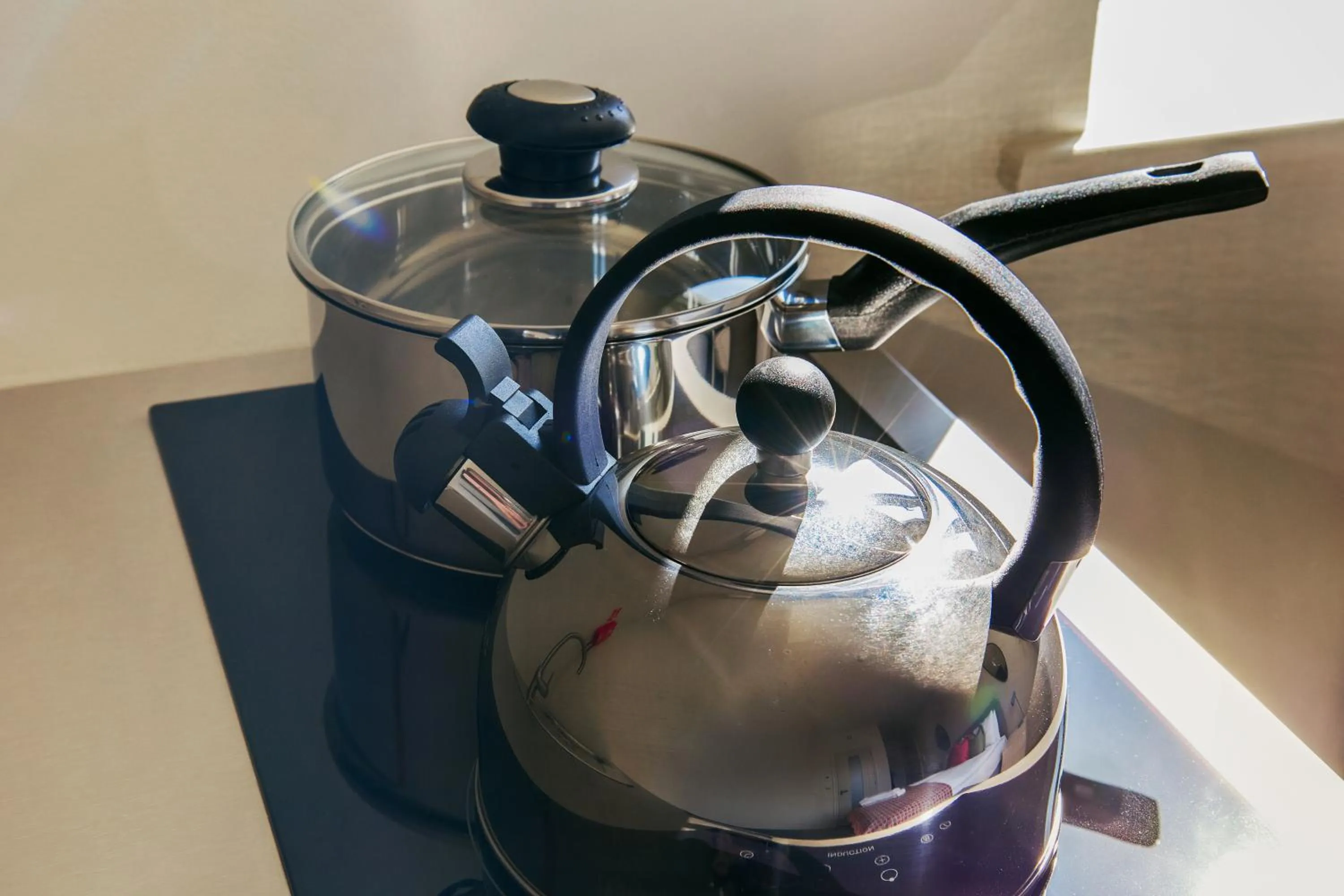 stove in George Apartments