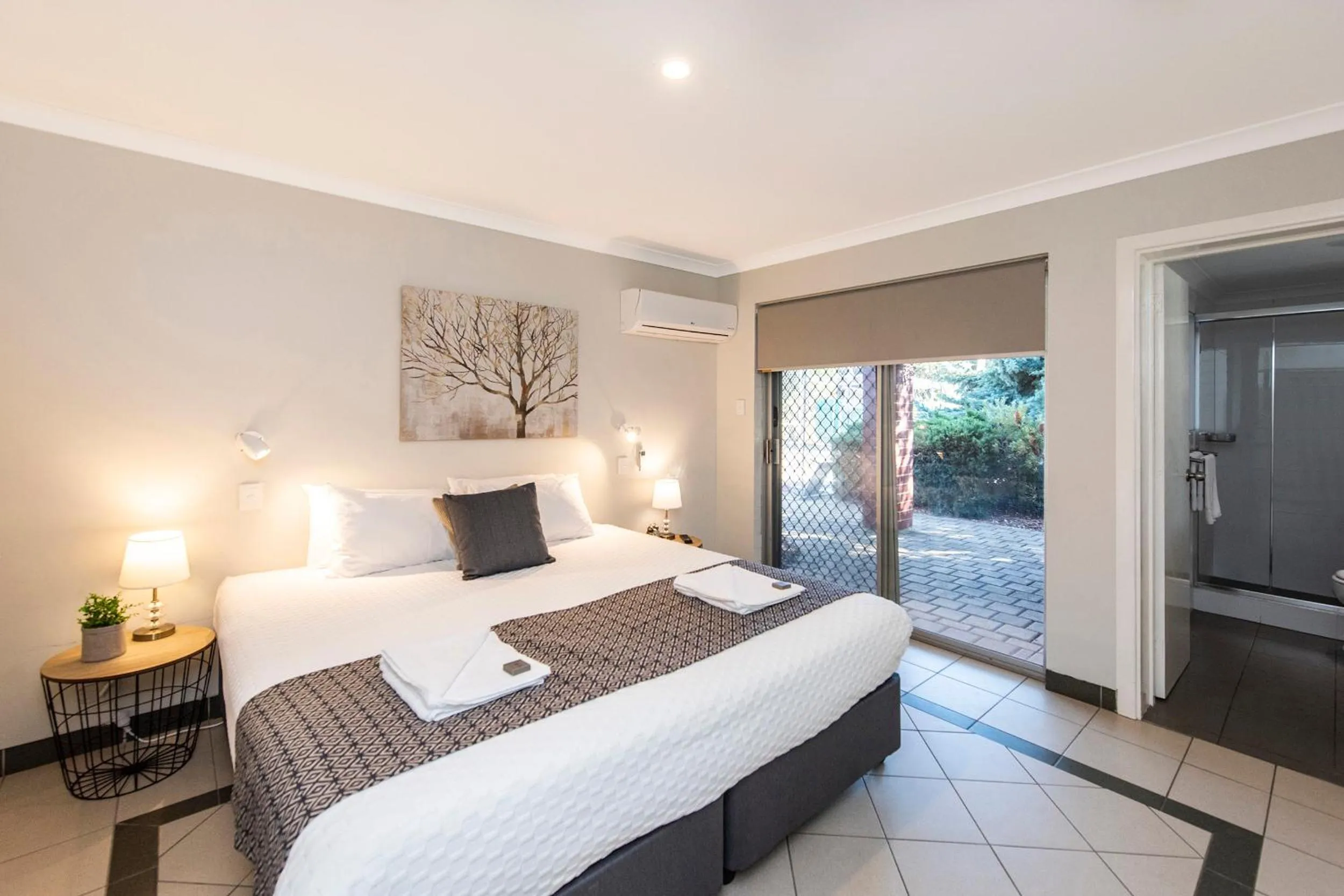 Bed in Banksia Tourist Park