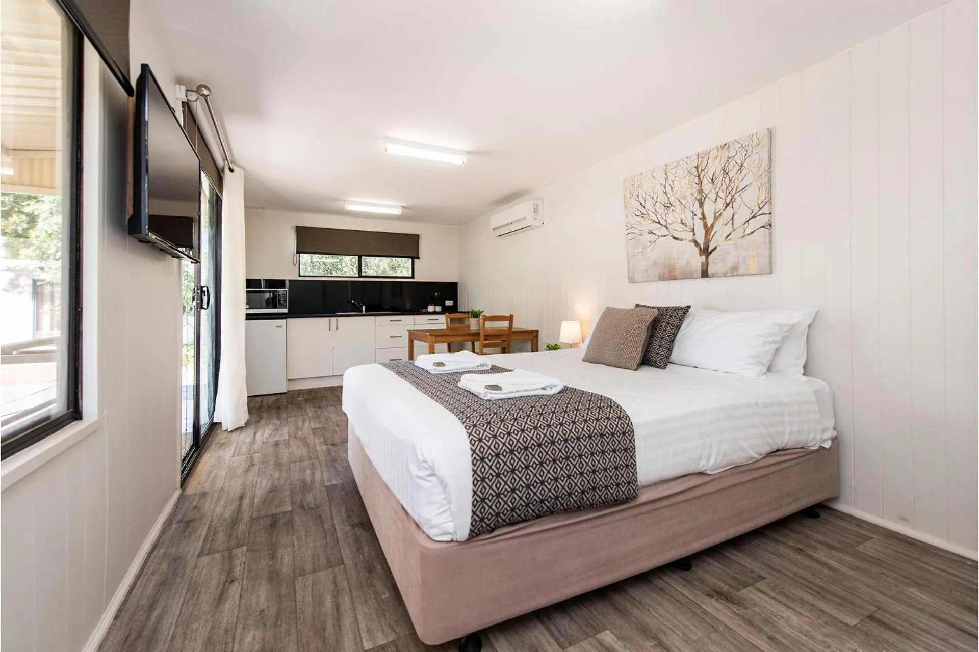 Bed in Banksia Tourist Park