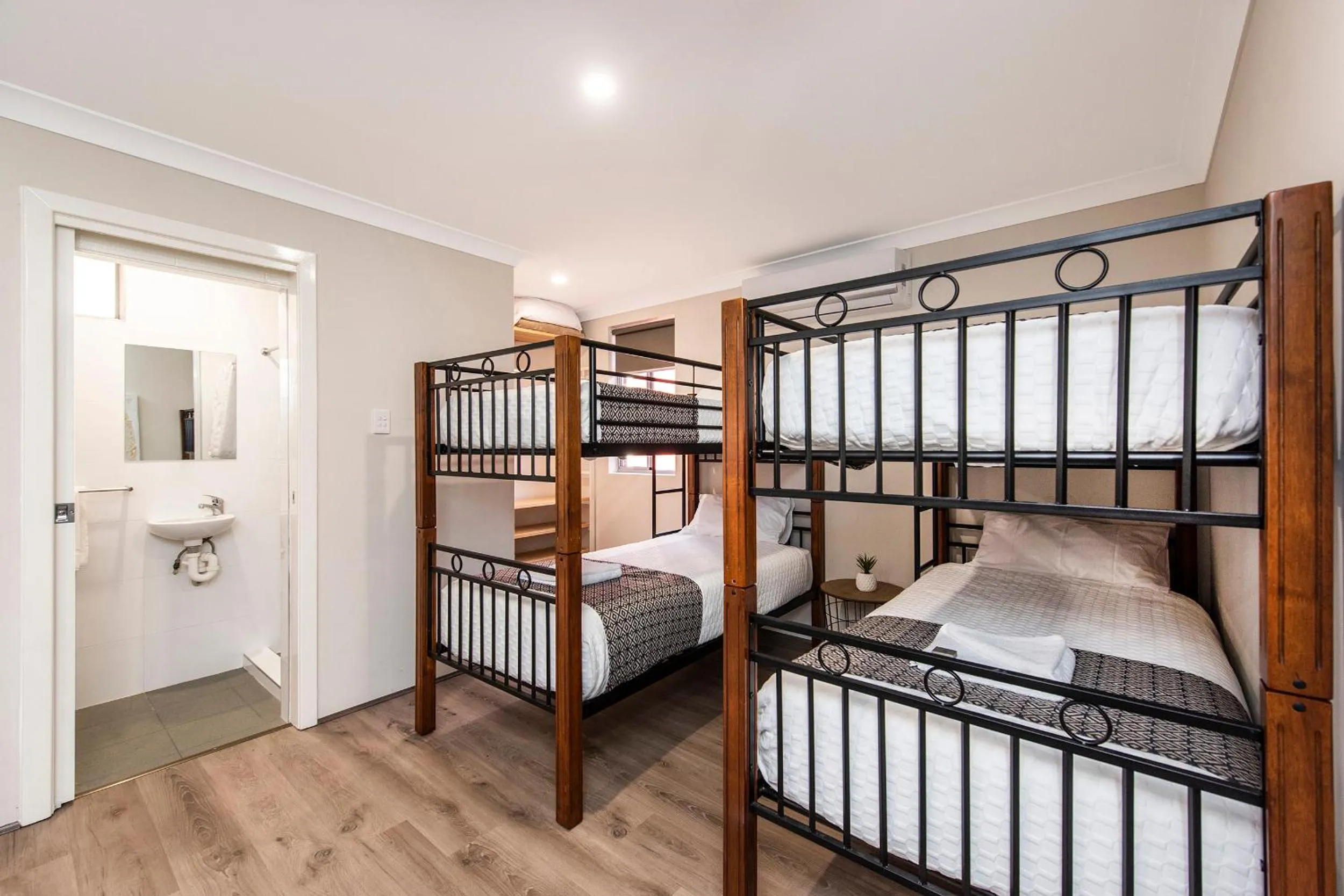 Bed in Banksia Tourist Park